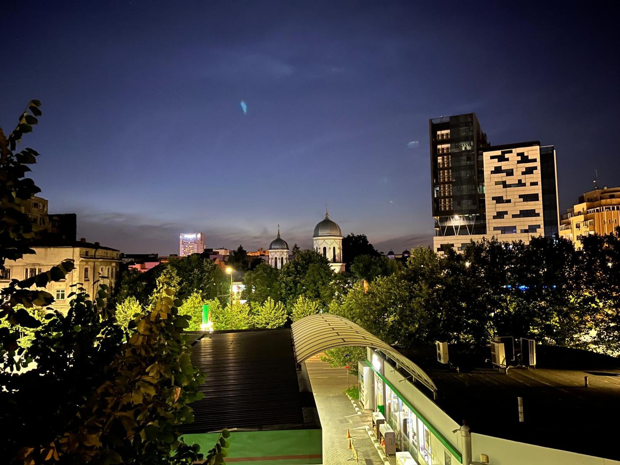 Hospedagem domiciliar Center Unirii Square Private With View - Shared Amenities *