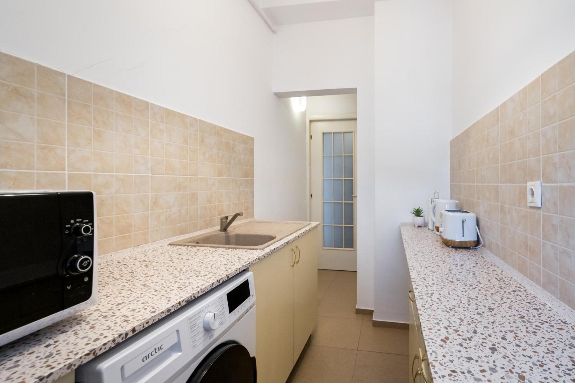 Apartament Contemporary Comfort High Above - And Stylish Bucureşti