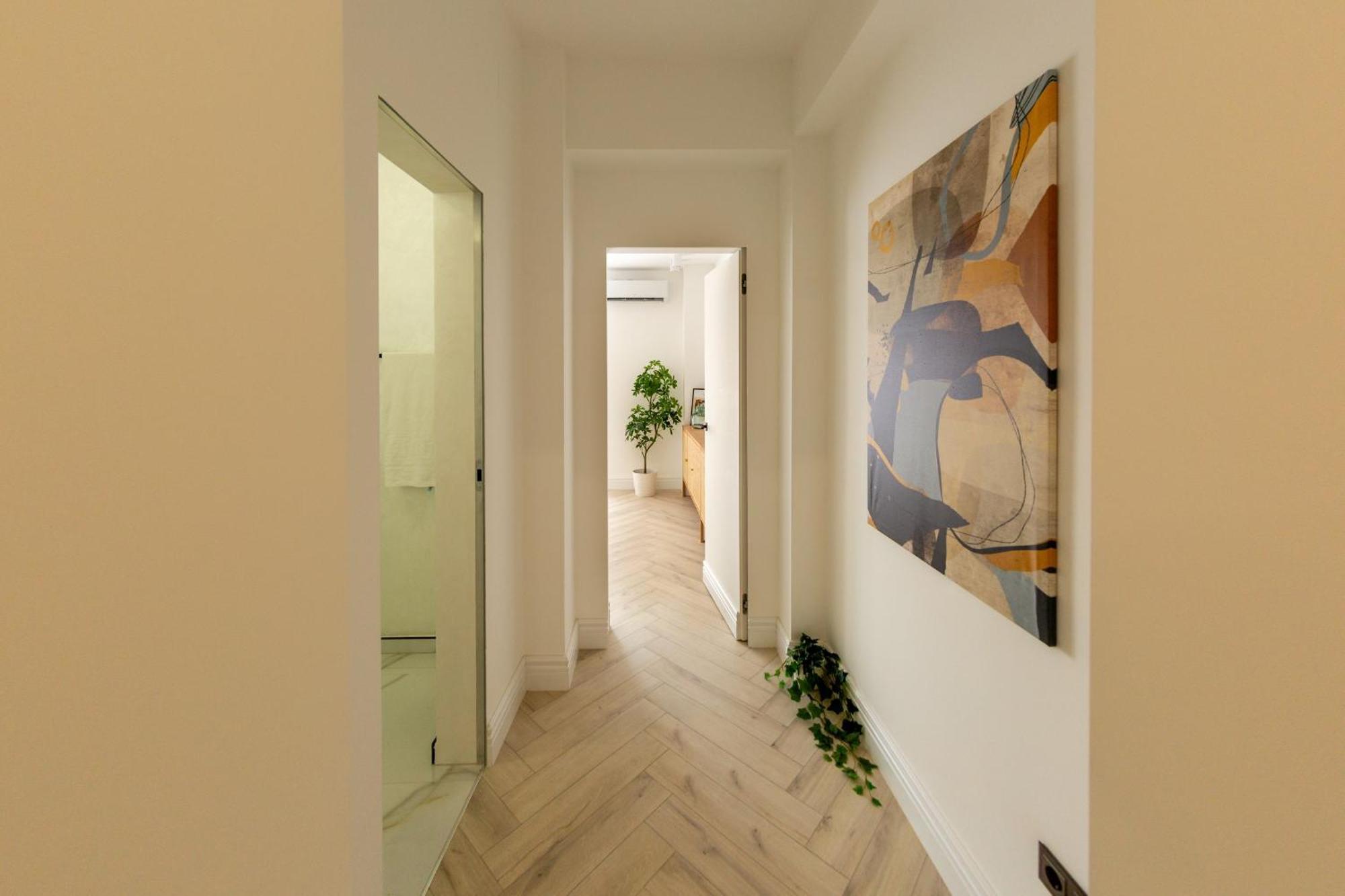 Elegant 1br - Old Town Sapphire - River View Apartment