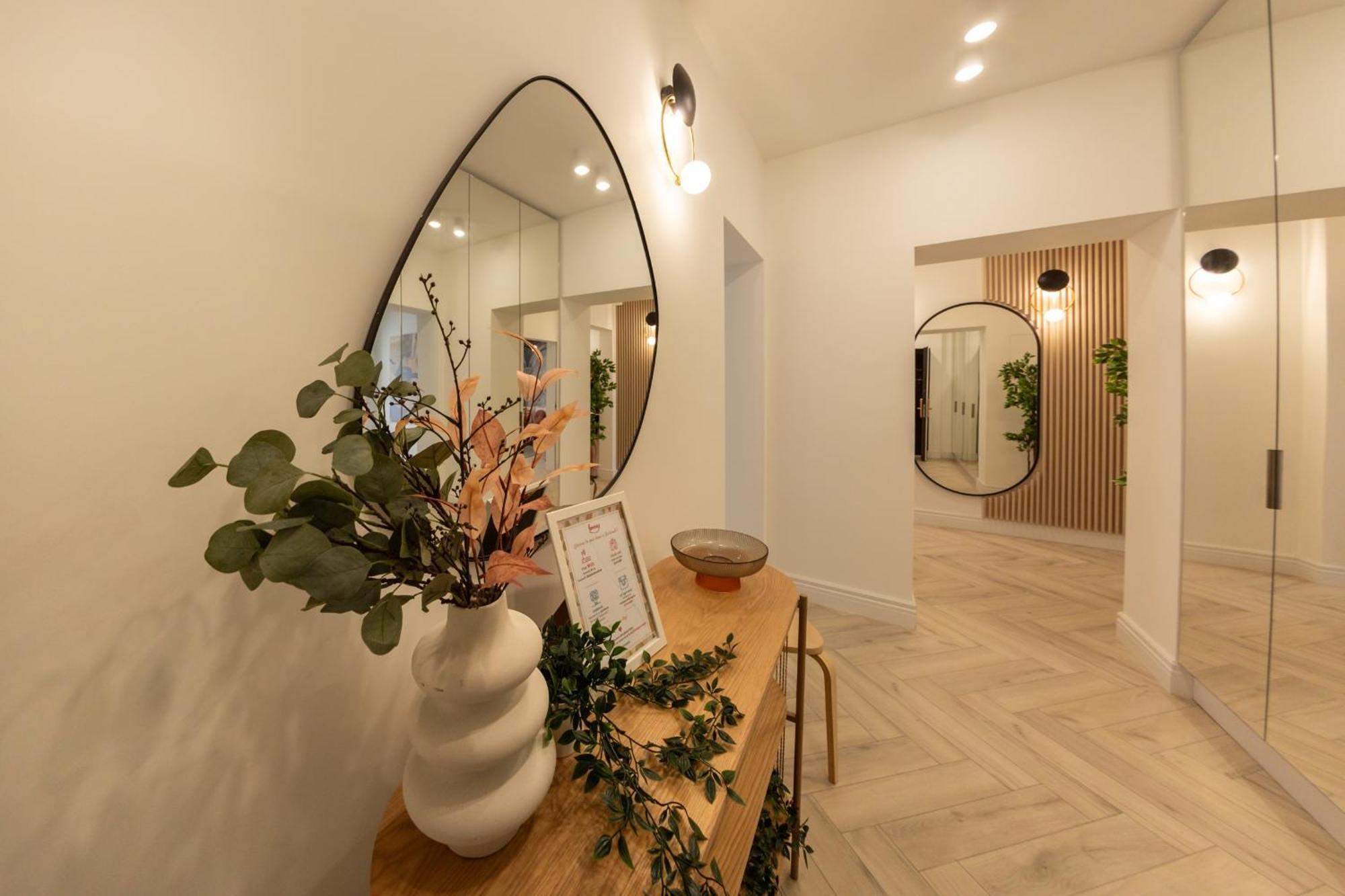Apartment Elegant 1br - Old Town Sapphire - River View