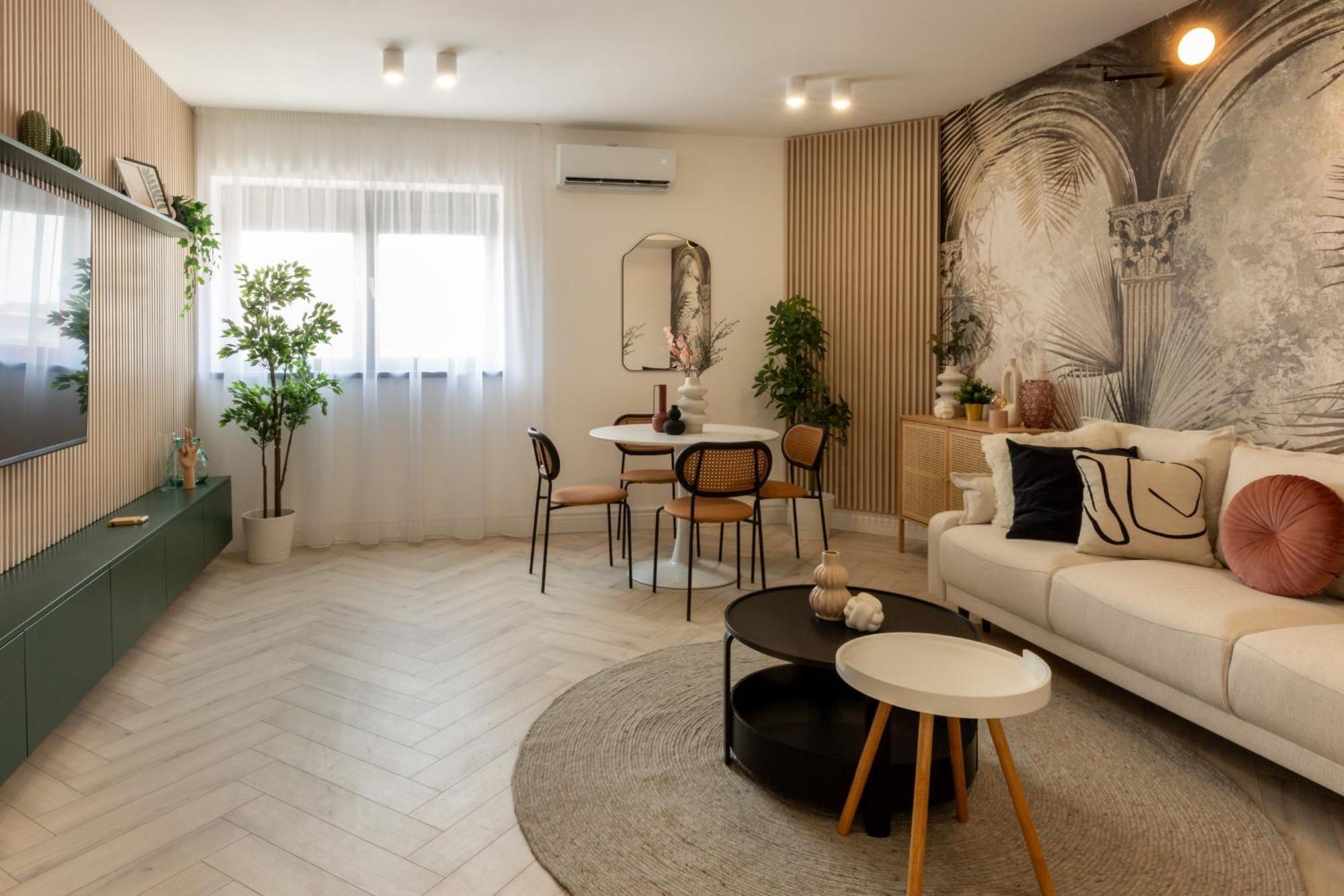 Elegant 1br - Old Town Sapphire - River View Apartment
