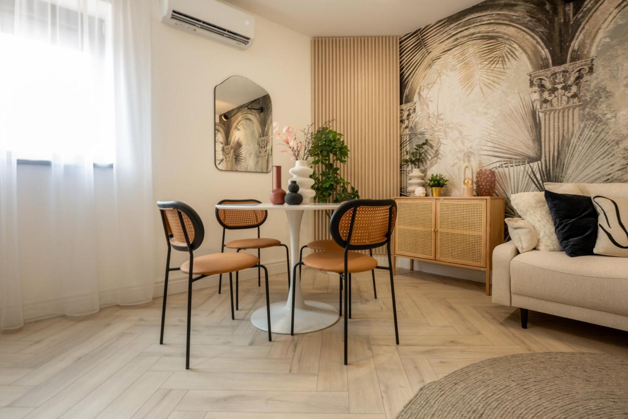 Apartment Elegant 1br - Old Town Sapphire - River View *