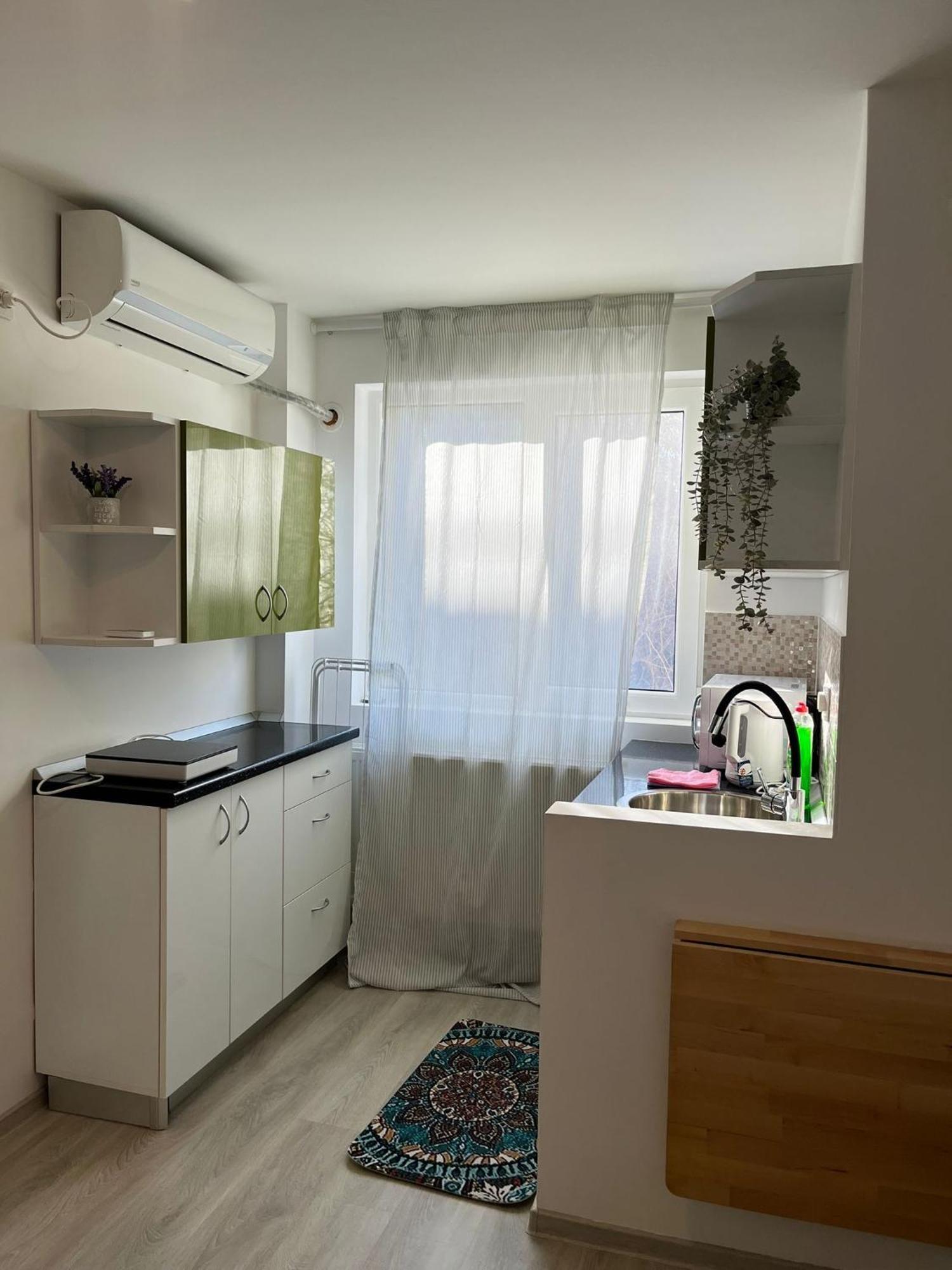 Apartment Small Studio Near The Metro Station *