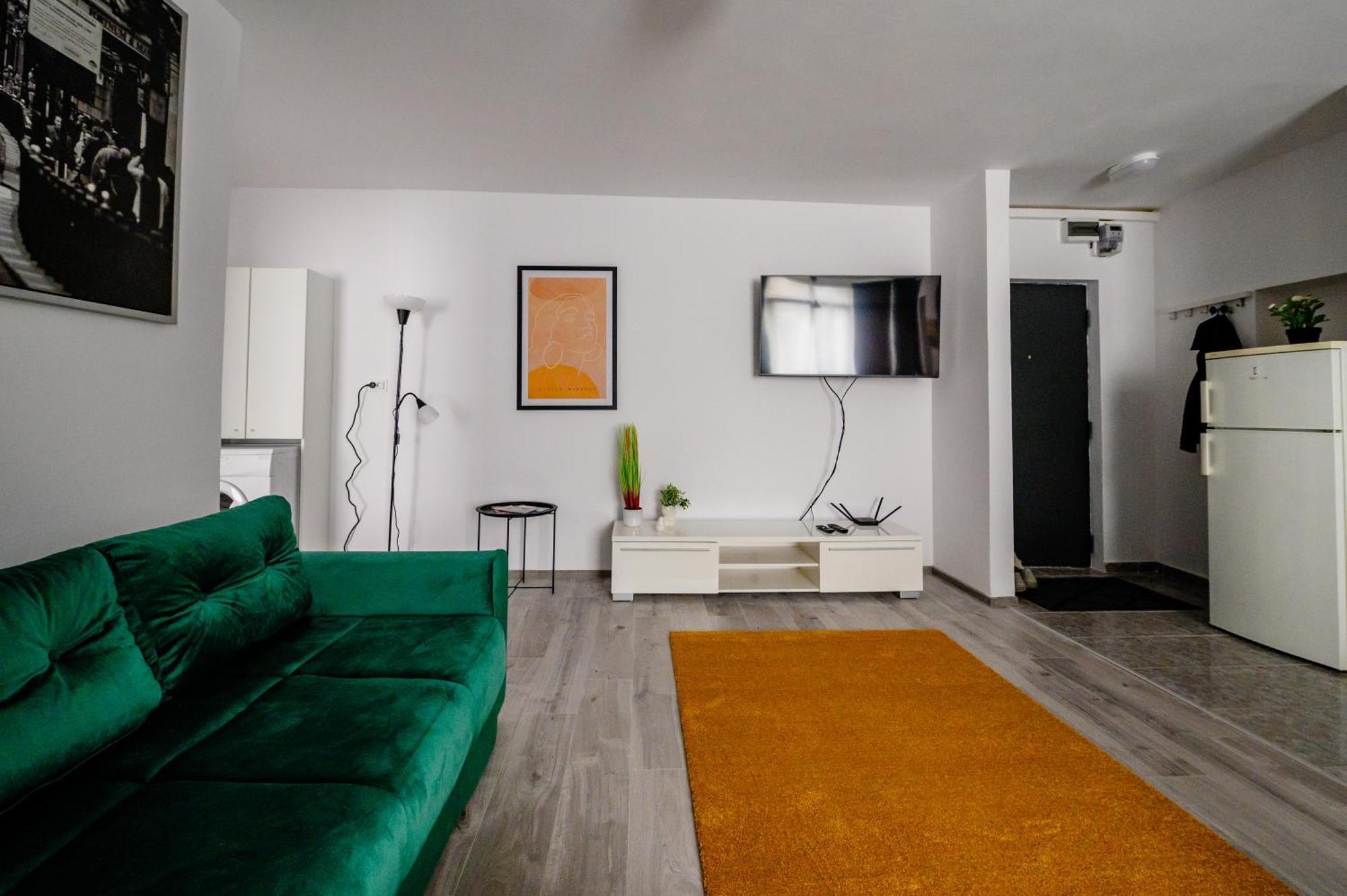 Happy Heart Hideaway Apartment *