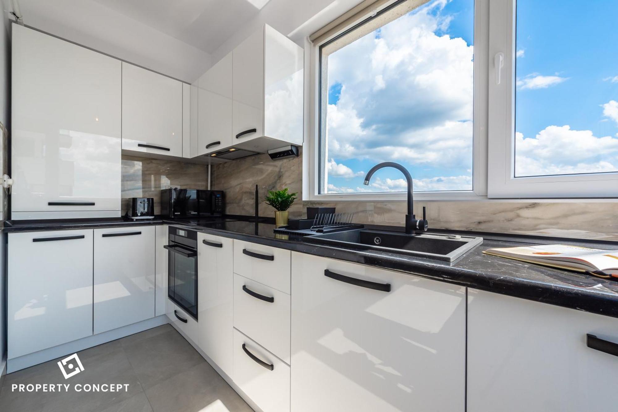 Spacious 1022