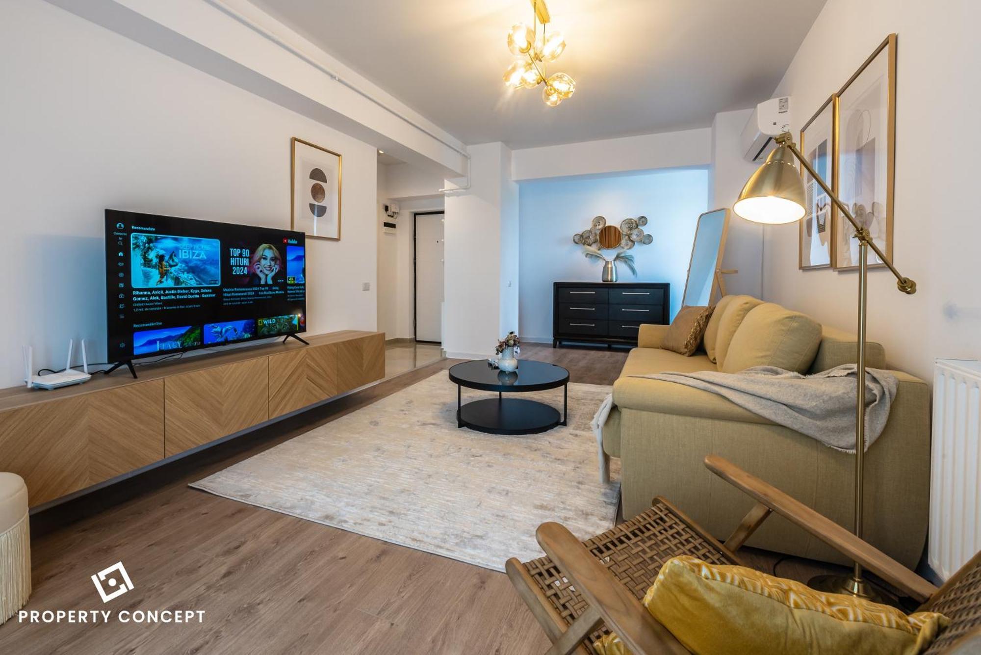 Spacious 1022 *