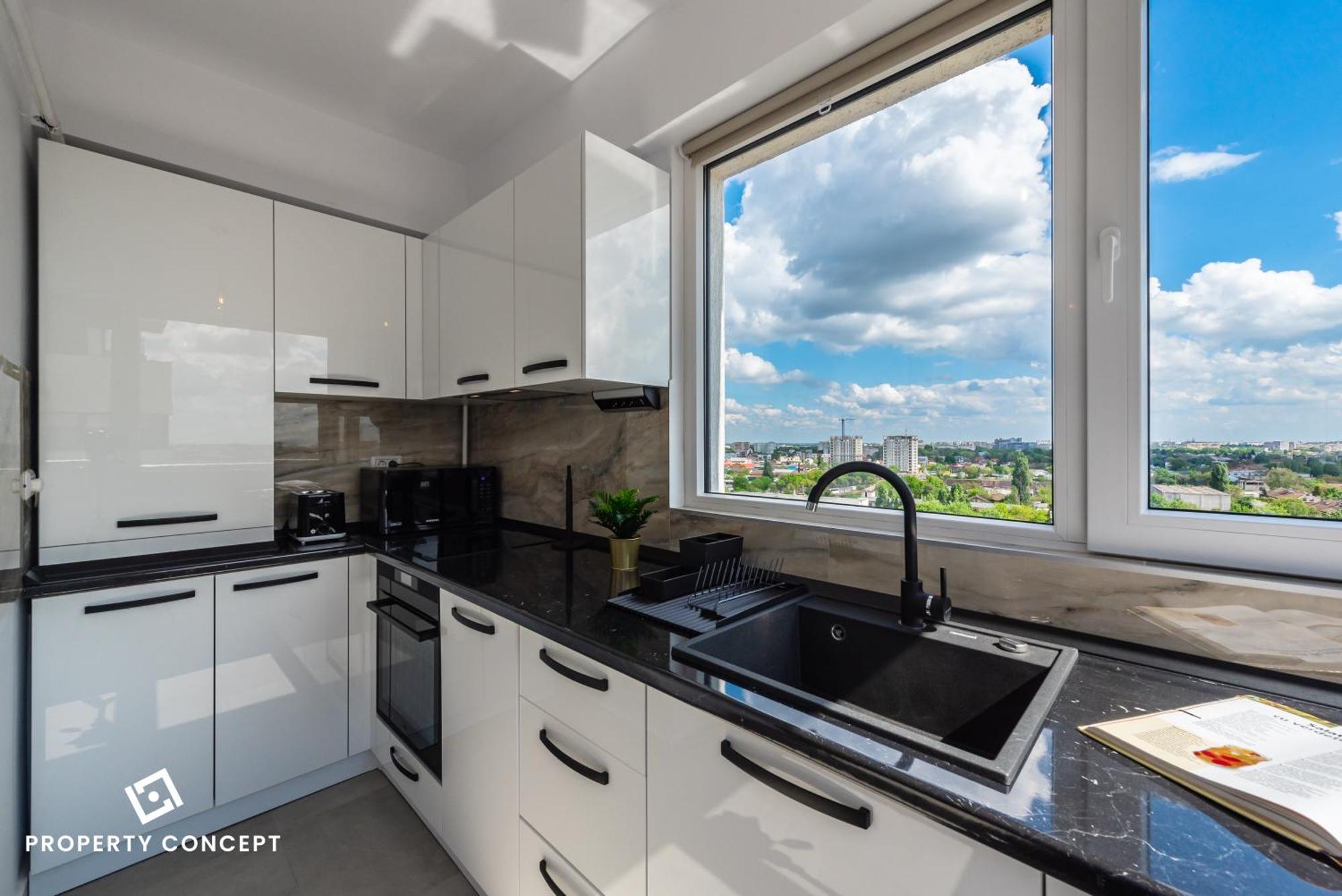 Spacious 1022