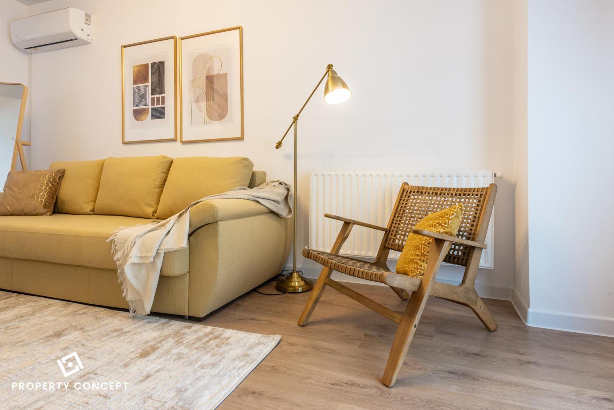 Spacious 1022 Apartment *