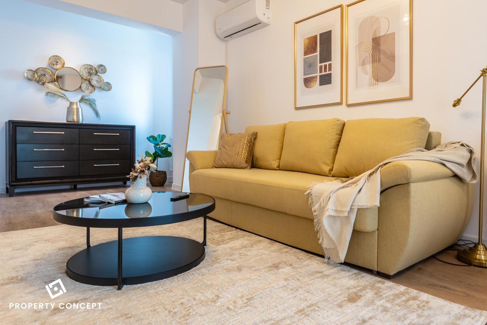 Spacious 1022 Apartment *