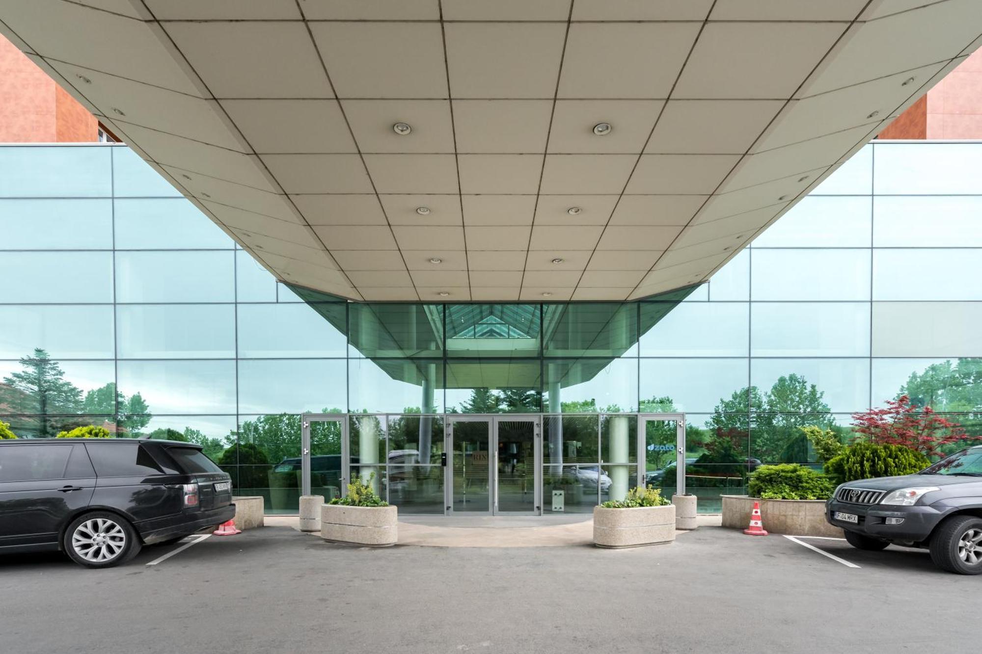 Charlotte Grand Bucureşti