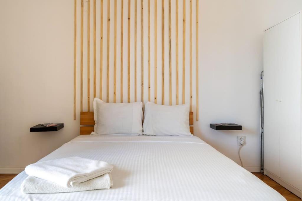 Quiet And Classic With Cismigiu Park View *