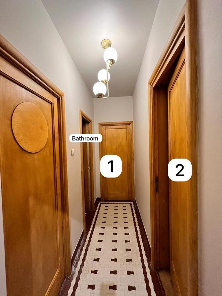 Center Unirii Square Private With View - Shared Amenities Bucareste