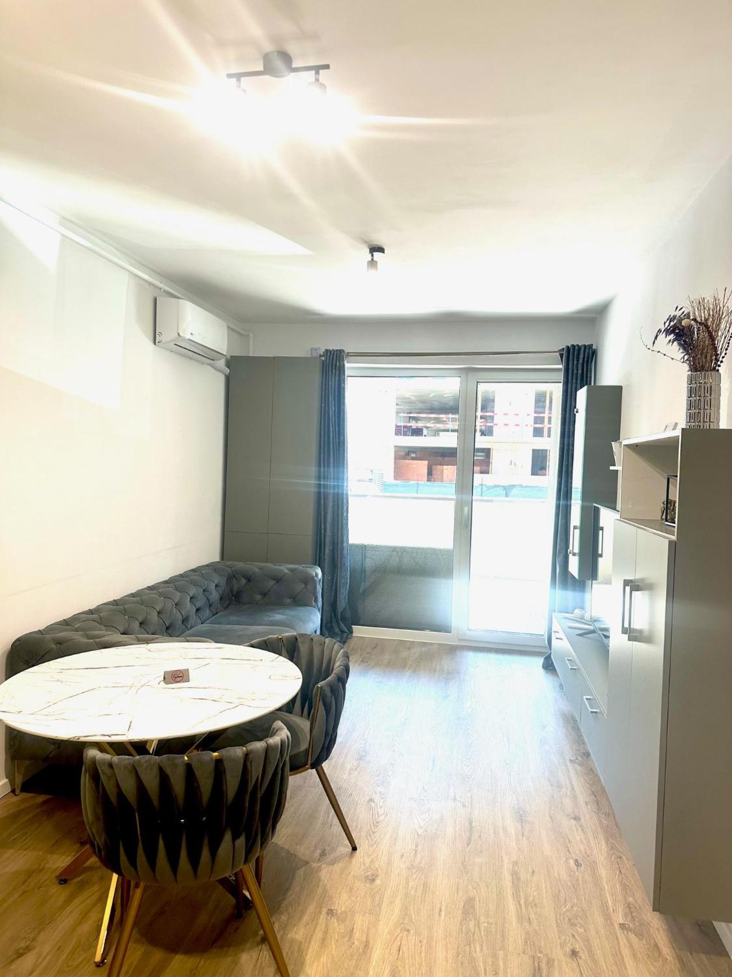 Amazing Estoria Apartment Bucharest