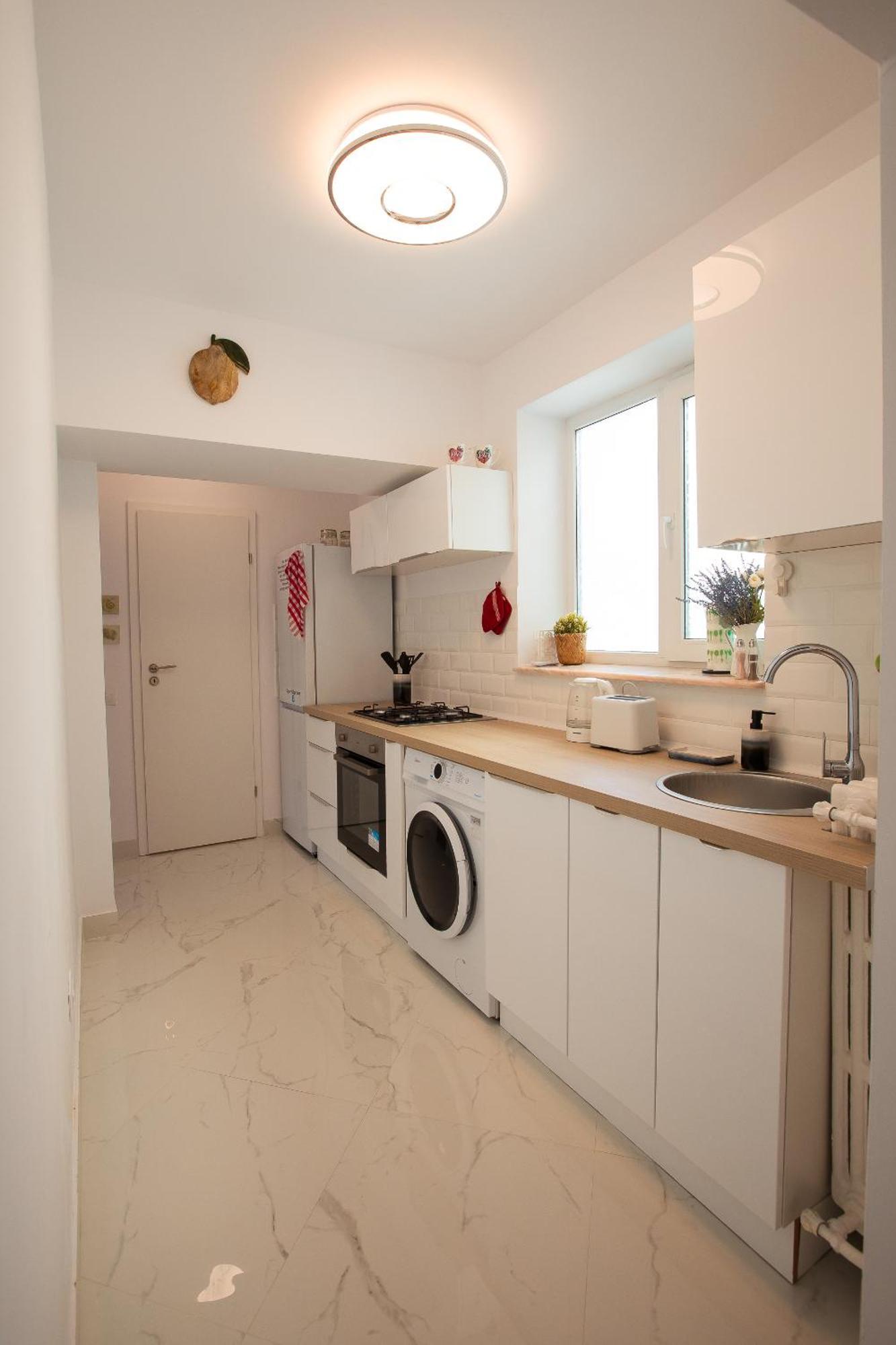 Venus I Elegant With View On Calea Victoriei Apartment