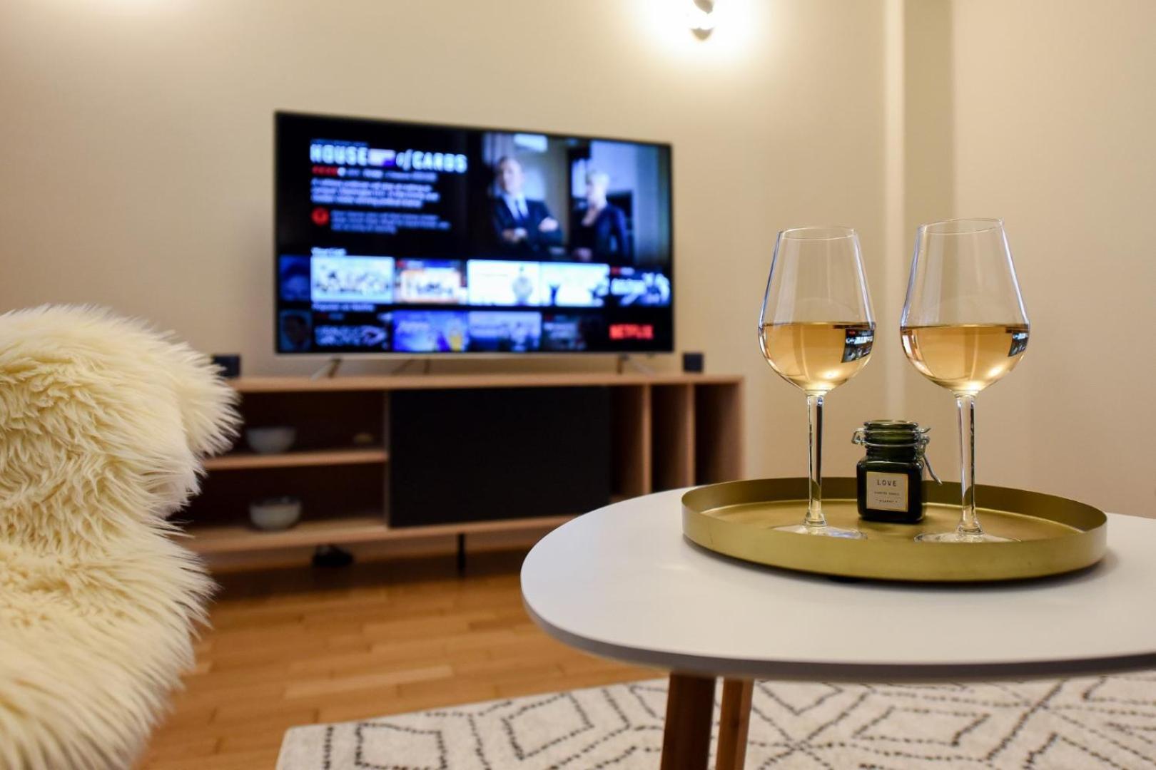 Apartamento Living At Its - Spacious 2 Bedroom On Calea Victoriei Bucareste
