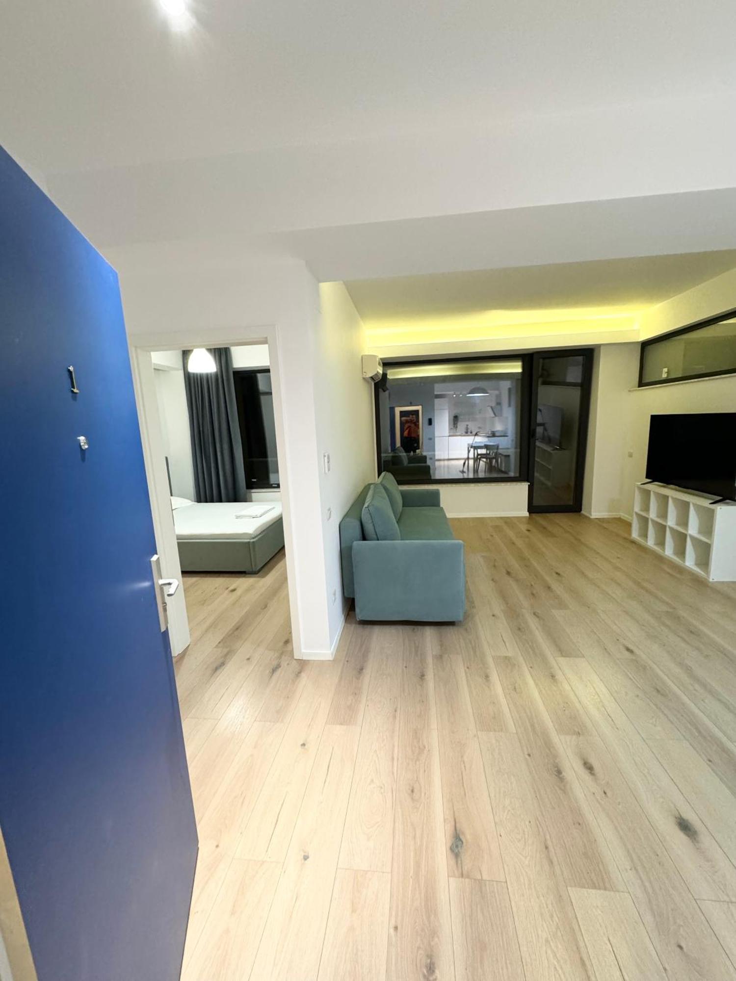 Bucharest Apartment *