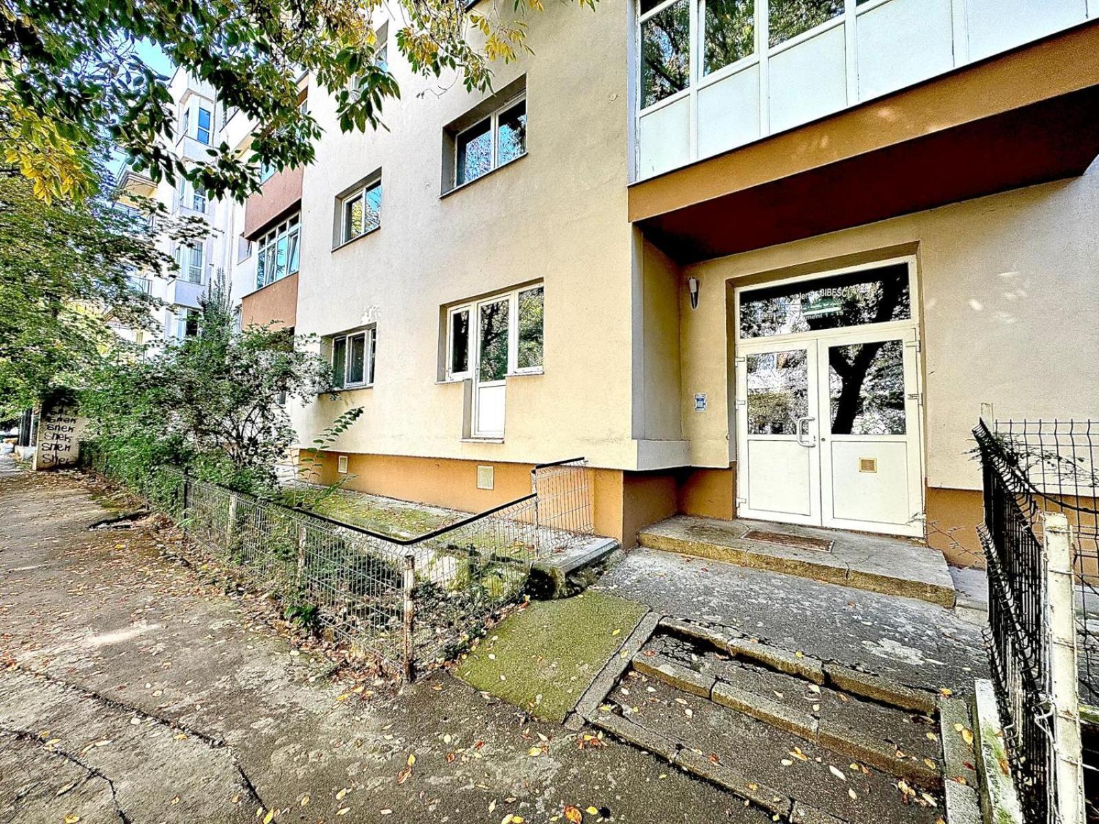 3 Baneasa Airport Apartamento *
