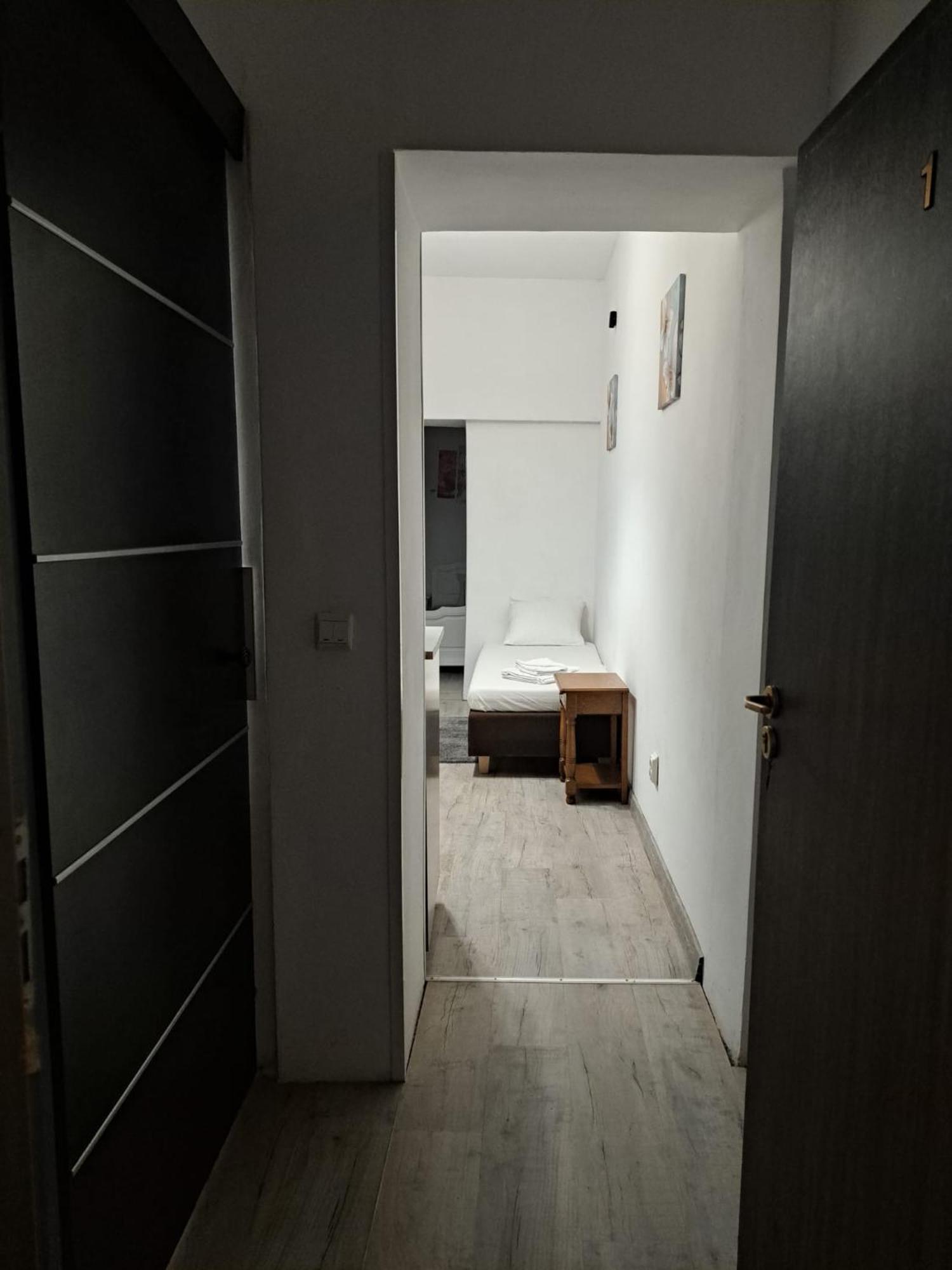 Ris Piata Romana Casa de hóspedes Bucareste