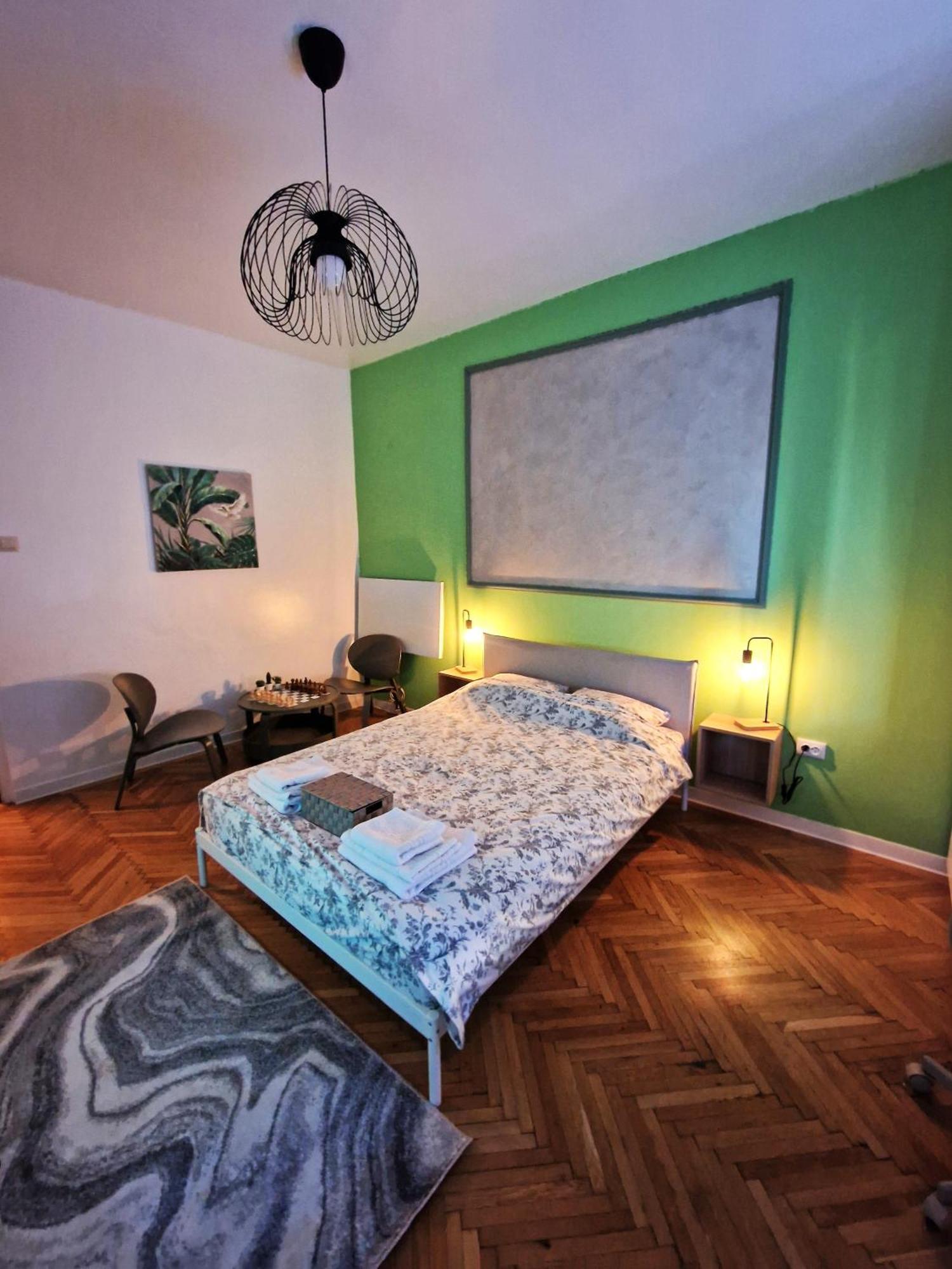 Apartment Warm Haven - Calea Victoriei - Free Minibar Bucharest