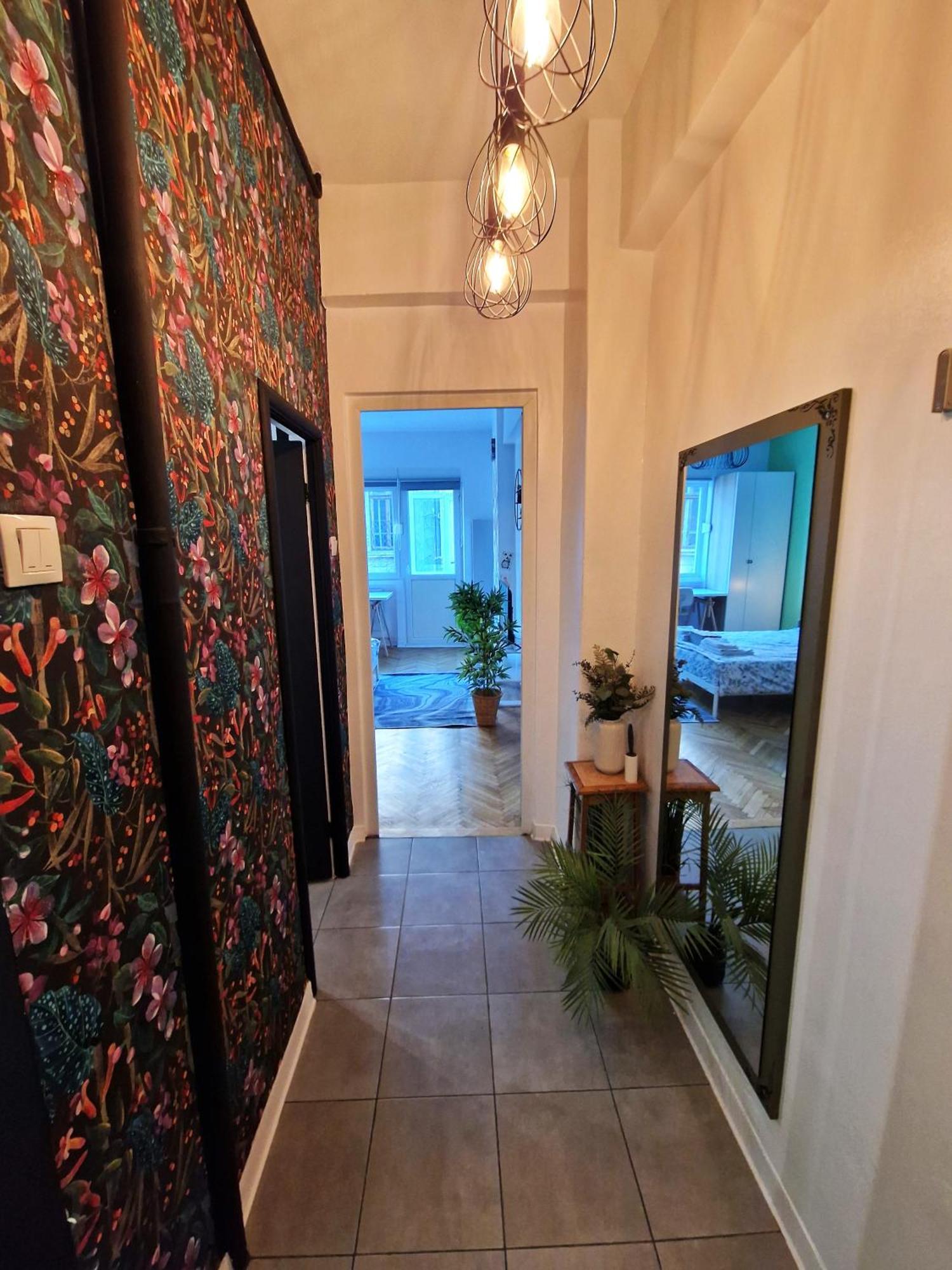 Warm Haven - Calea Victoriei - Free Minibar Apartment