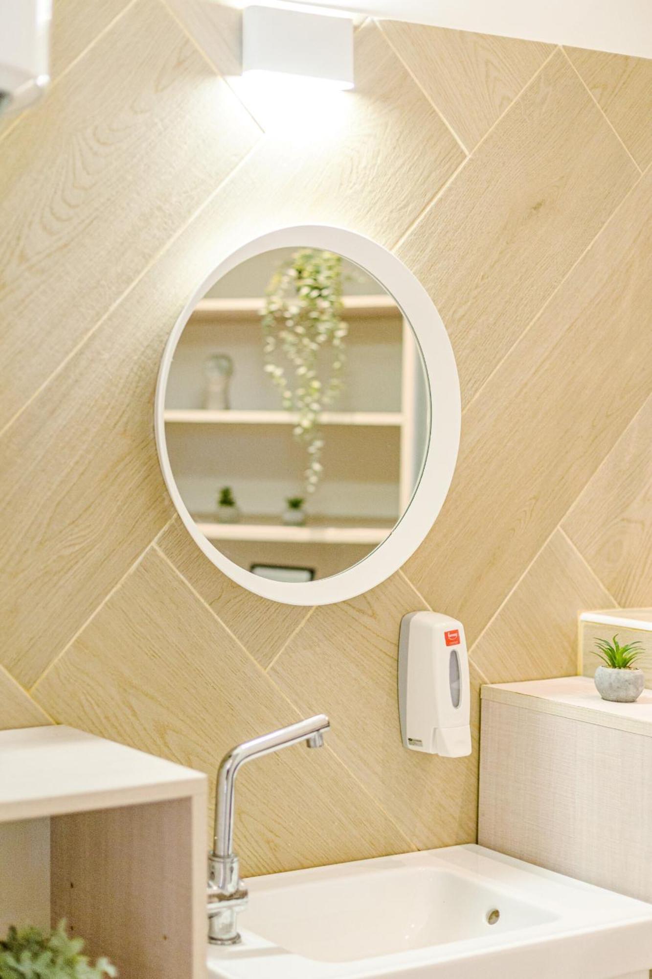 Centric Charm - Modern Living Apartment Bucharest