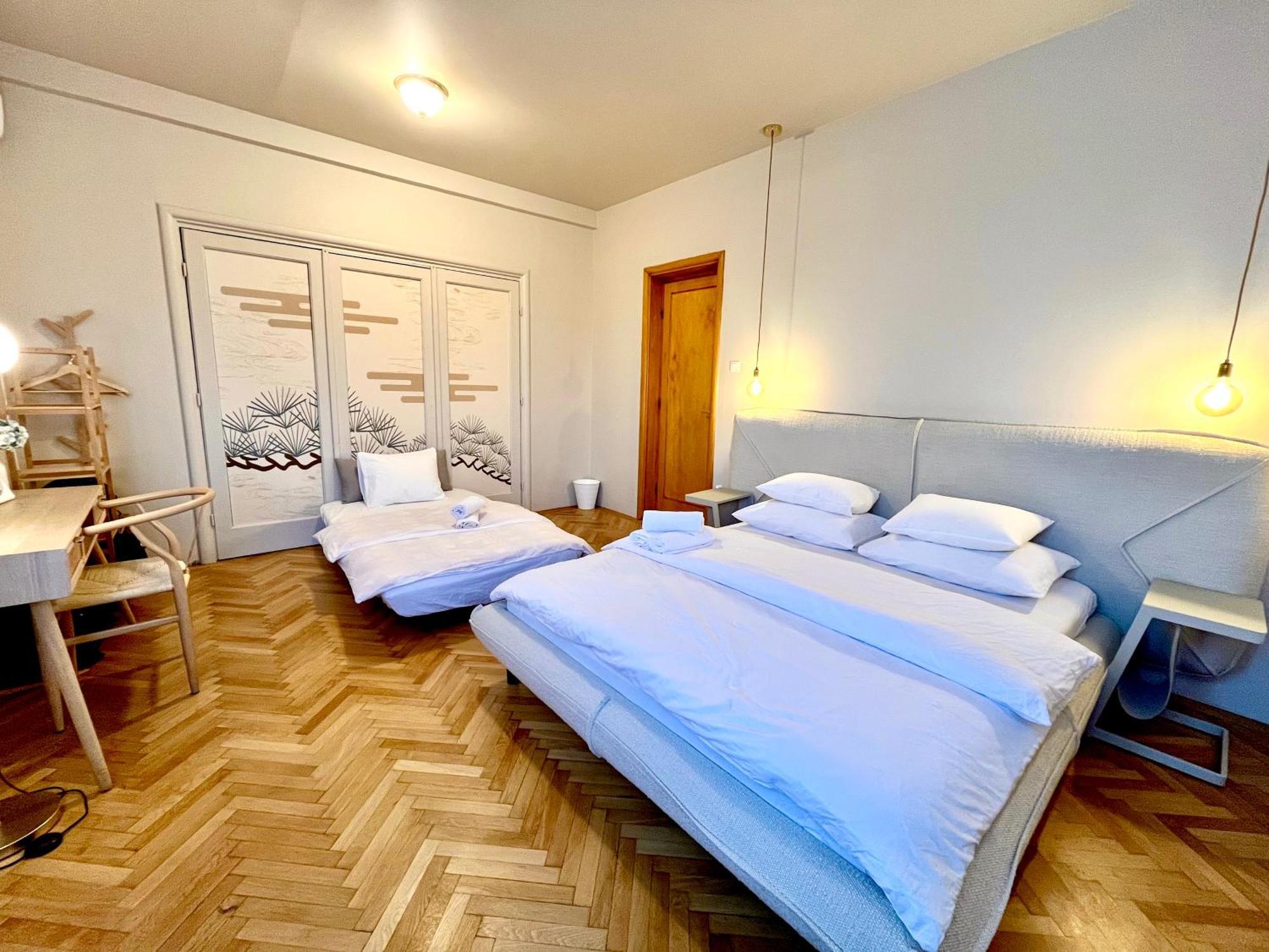 Center Unirii Square Private With View - Shared Amenities * Bucareste