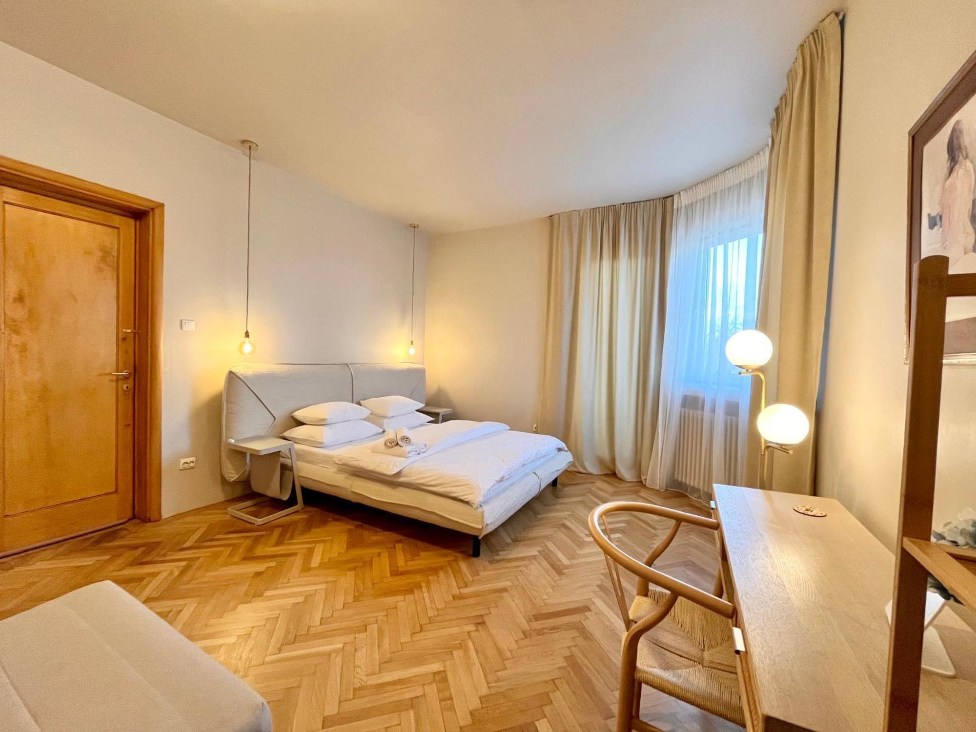 Center Unirii Square Private With View - Shared Amenities Hospedagem domiciliar *