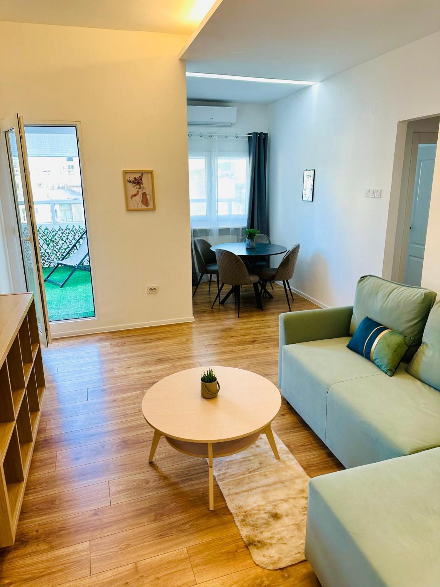 Hacienda Romana - Rooftop 1bdr * Bucharest
