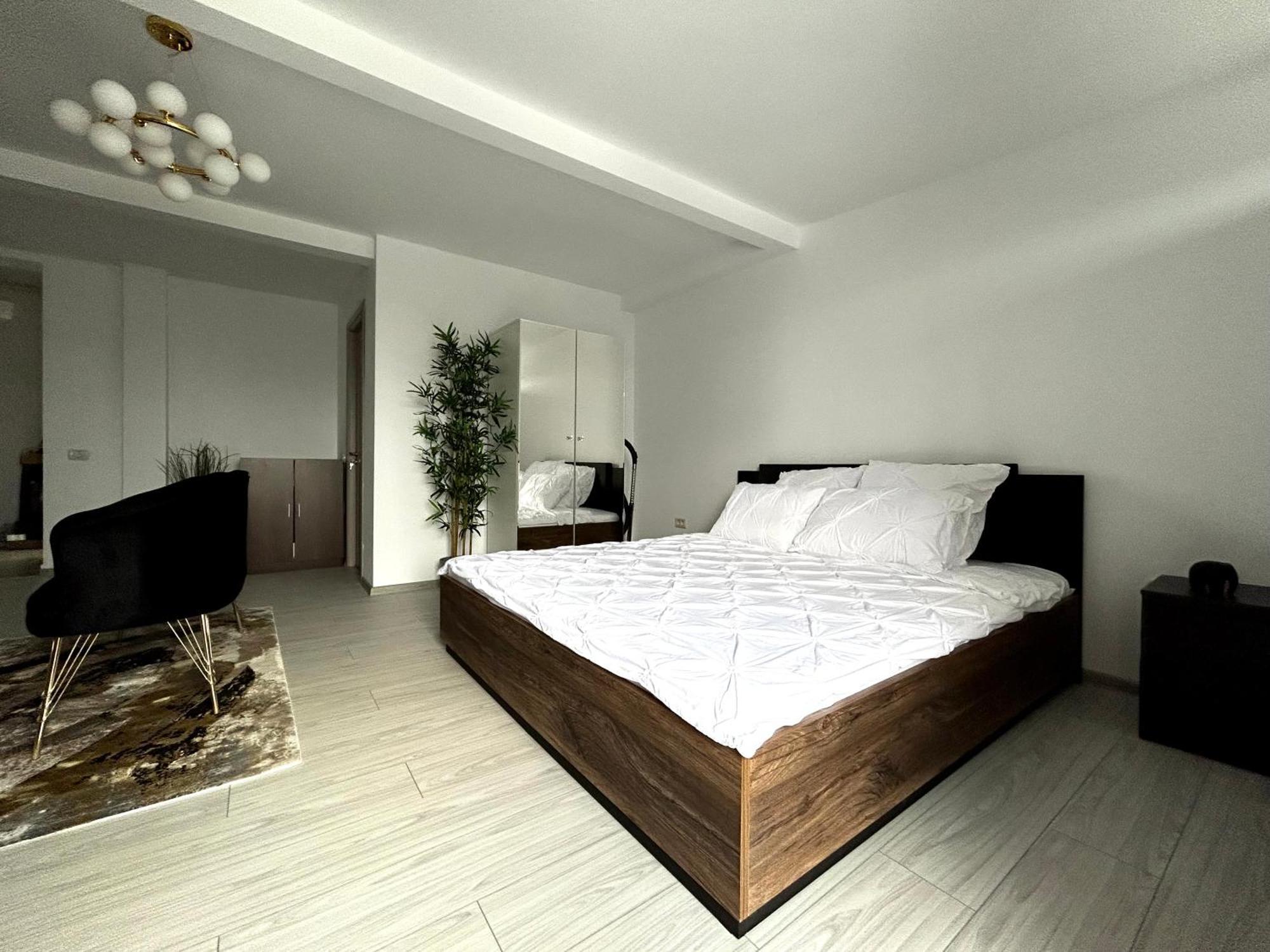 Brand New With Self Check In - Spital Fundeni -dragonul Rosu Apartment