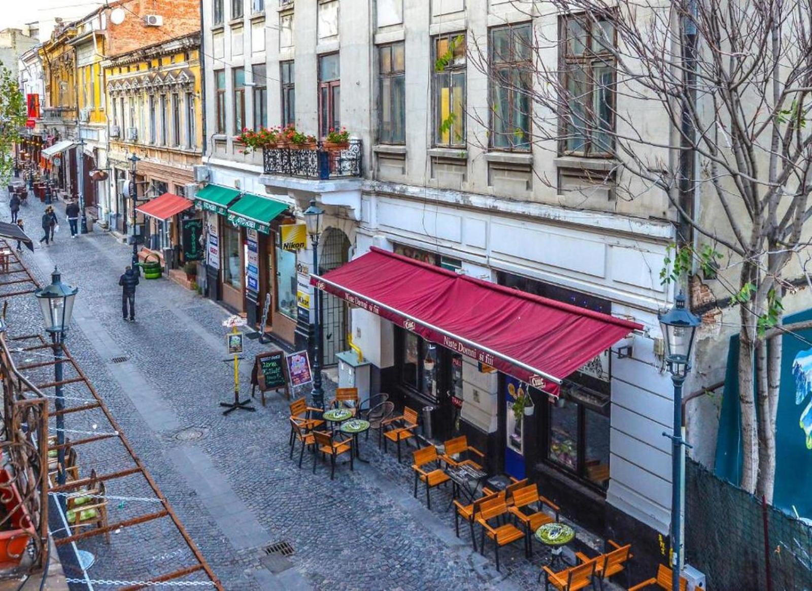 Experience Old Town Charm At Covaci 3br Apartment
