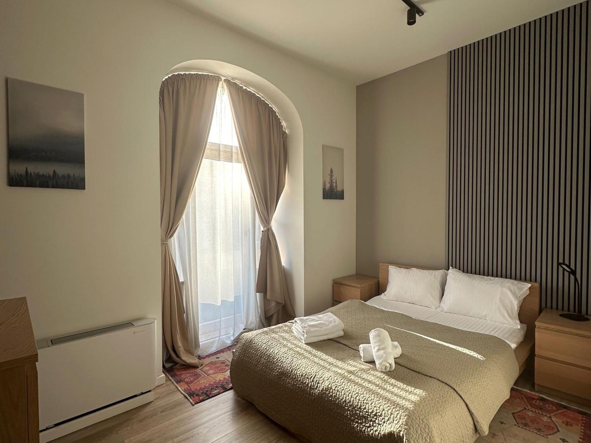 House4you - Balcescu Bucureşti