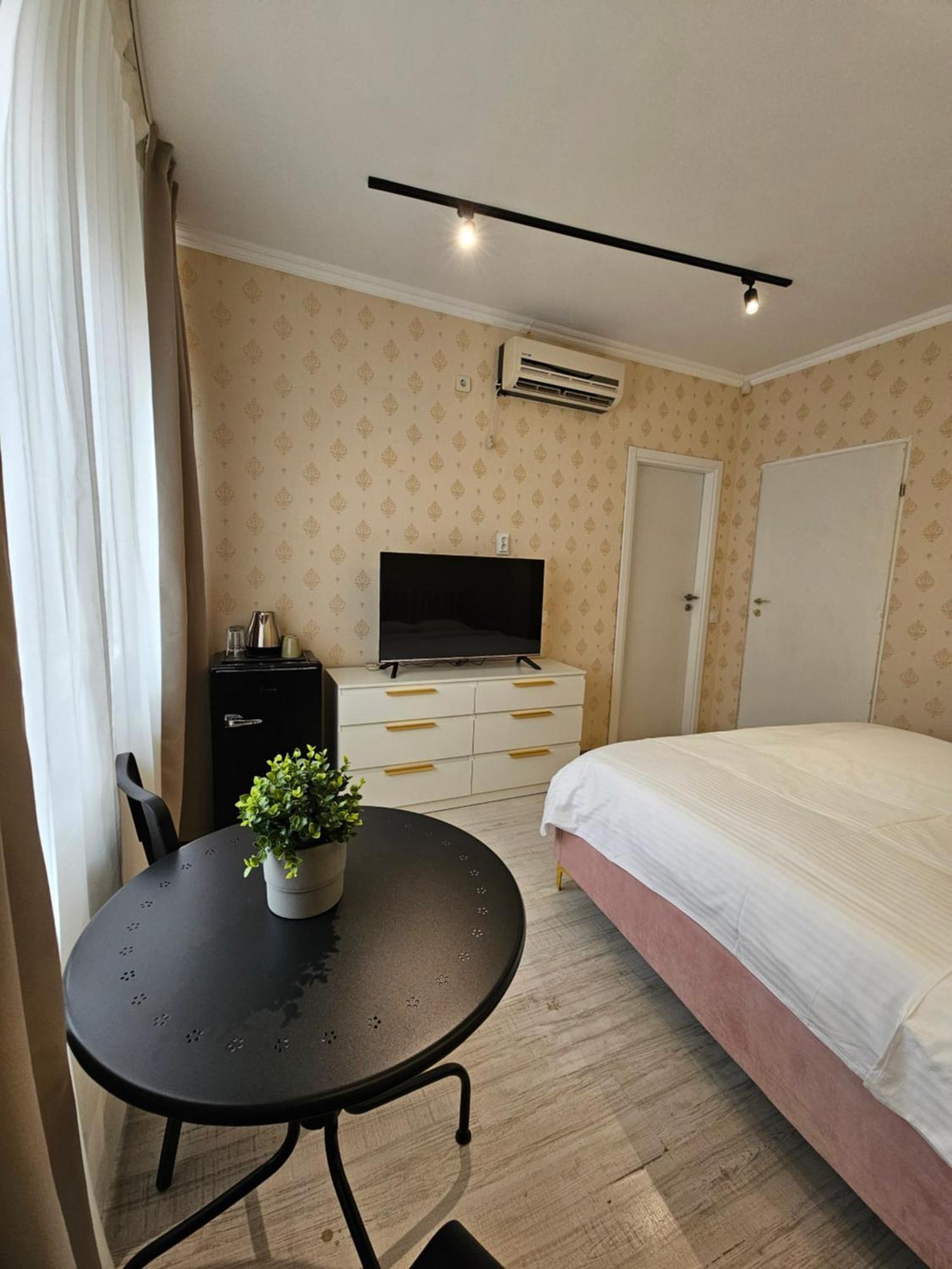 Apartament Touristic Center Jean Louis Calderon 28 Street Bucureşti