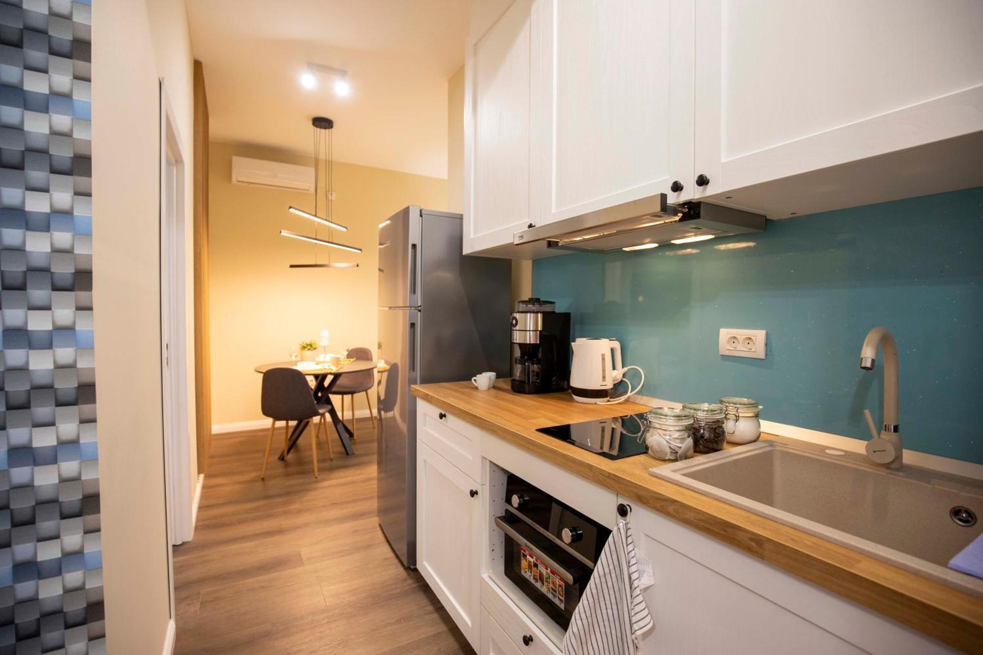 Luxe Romana Apartment
