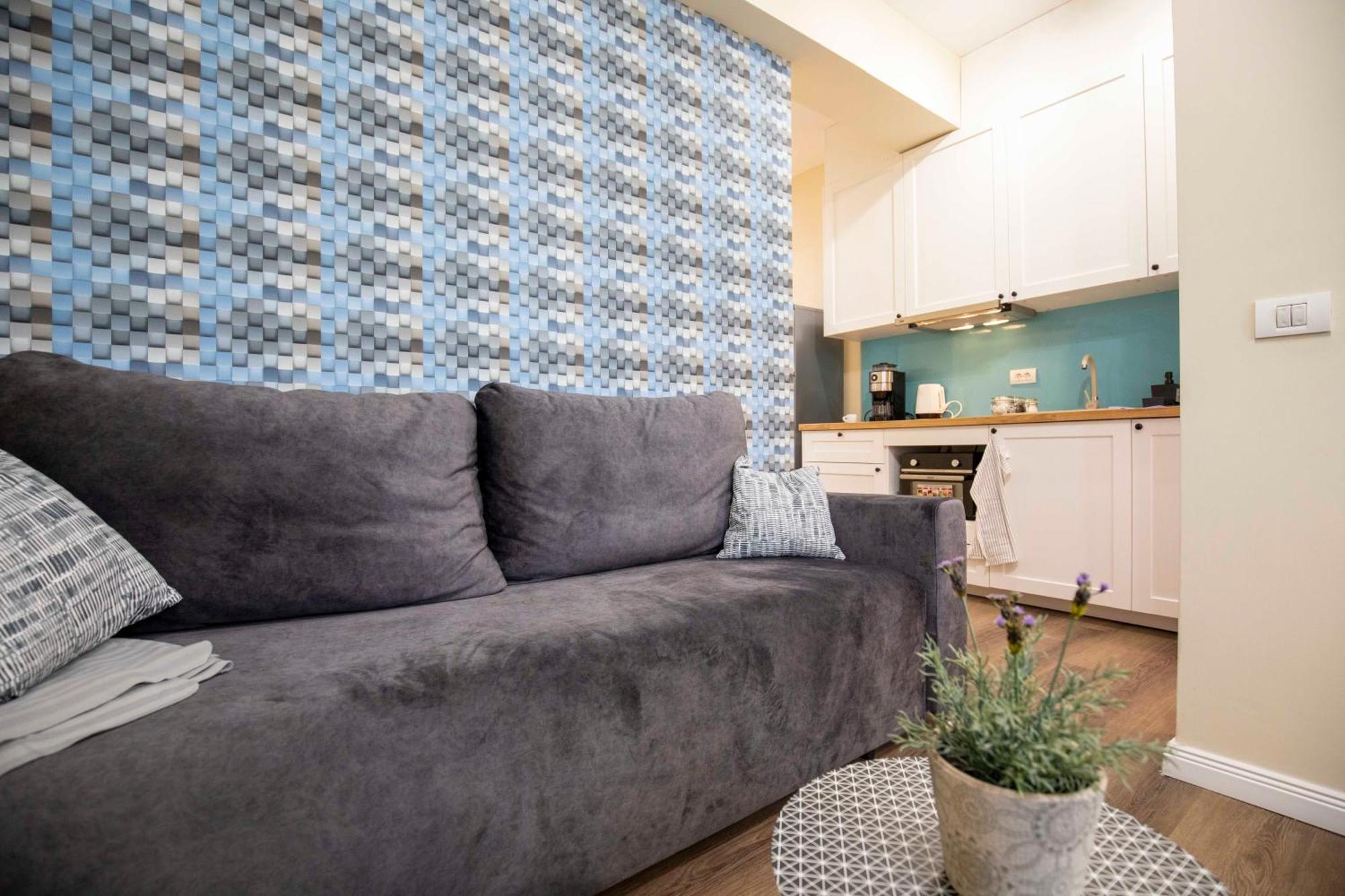 Luxe Romana *