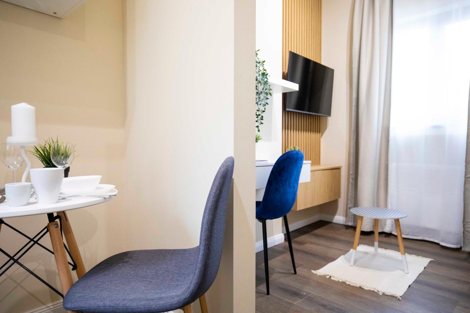 Luxe Romana Apartment *