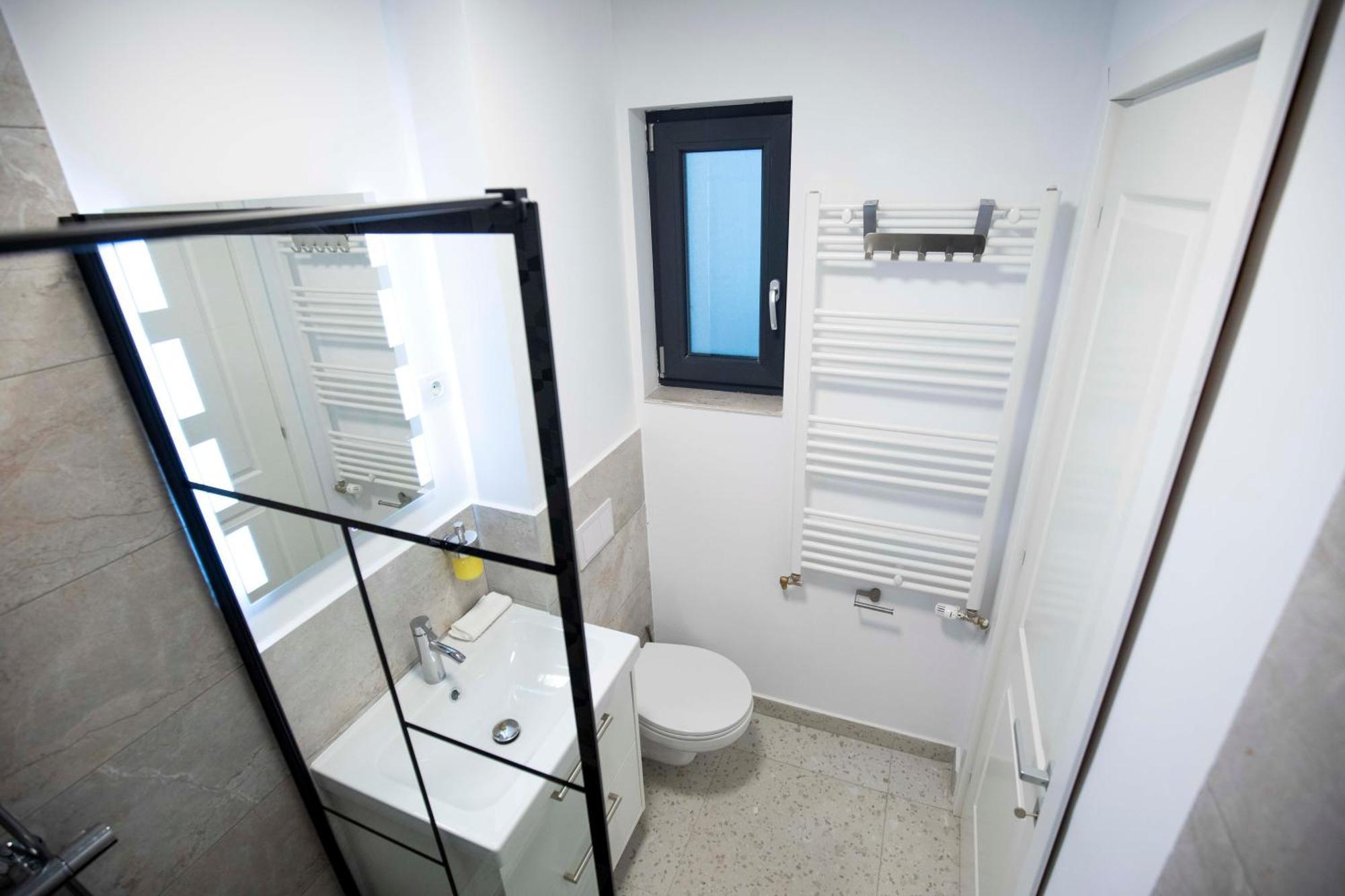 Luxe Romana Apartment *