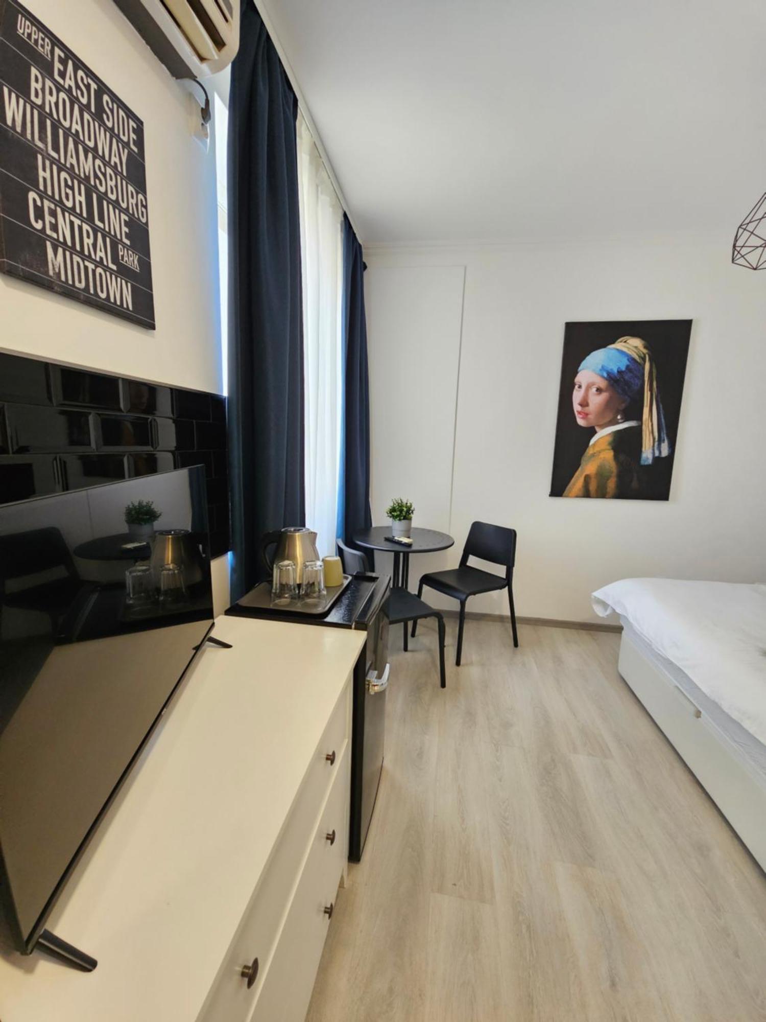 Touristic Center Jean Louis Calderon 28 Street Apartament Bucureşti