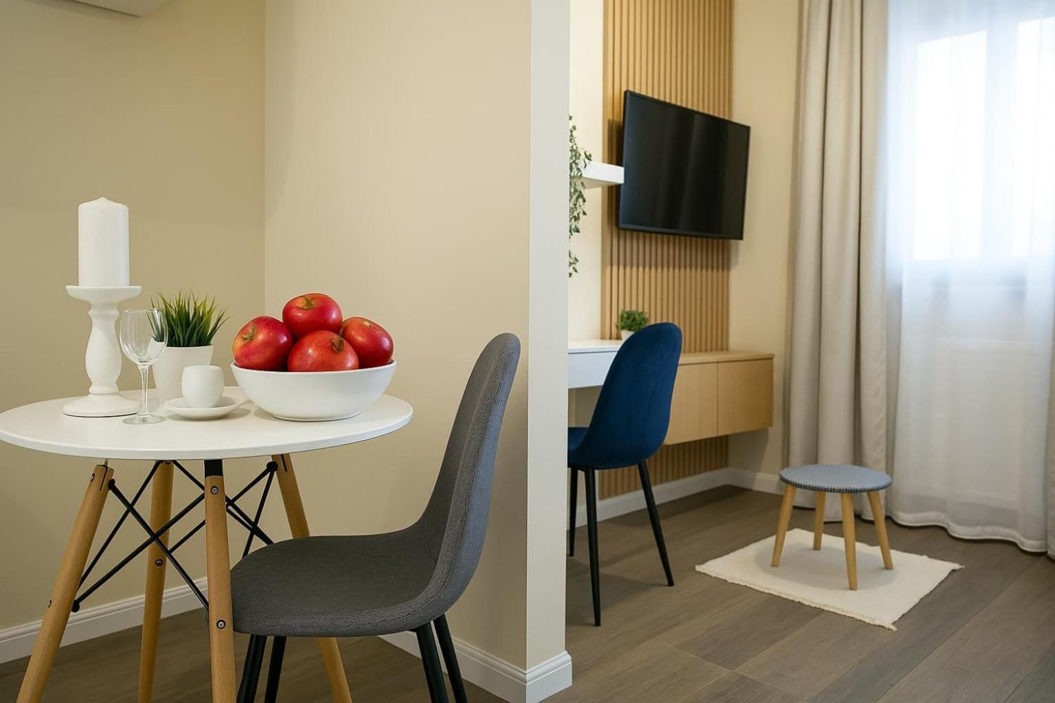 Luxe Romana Apartment *