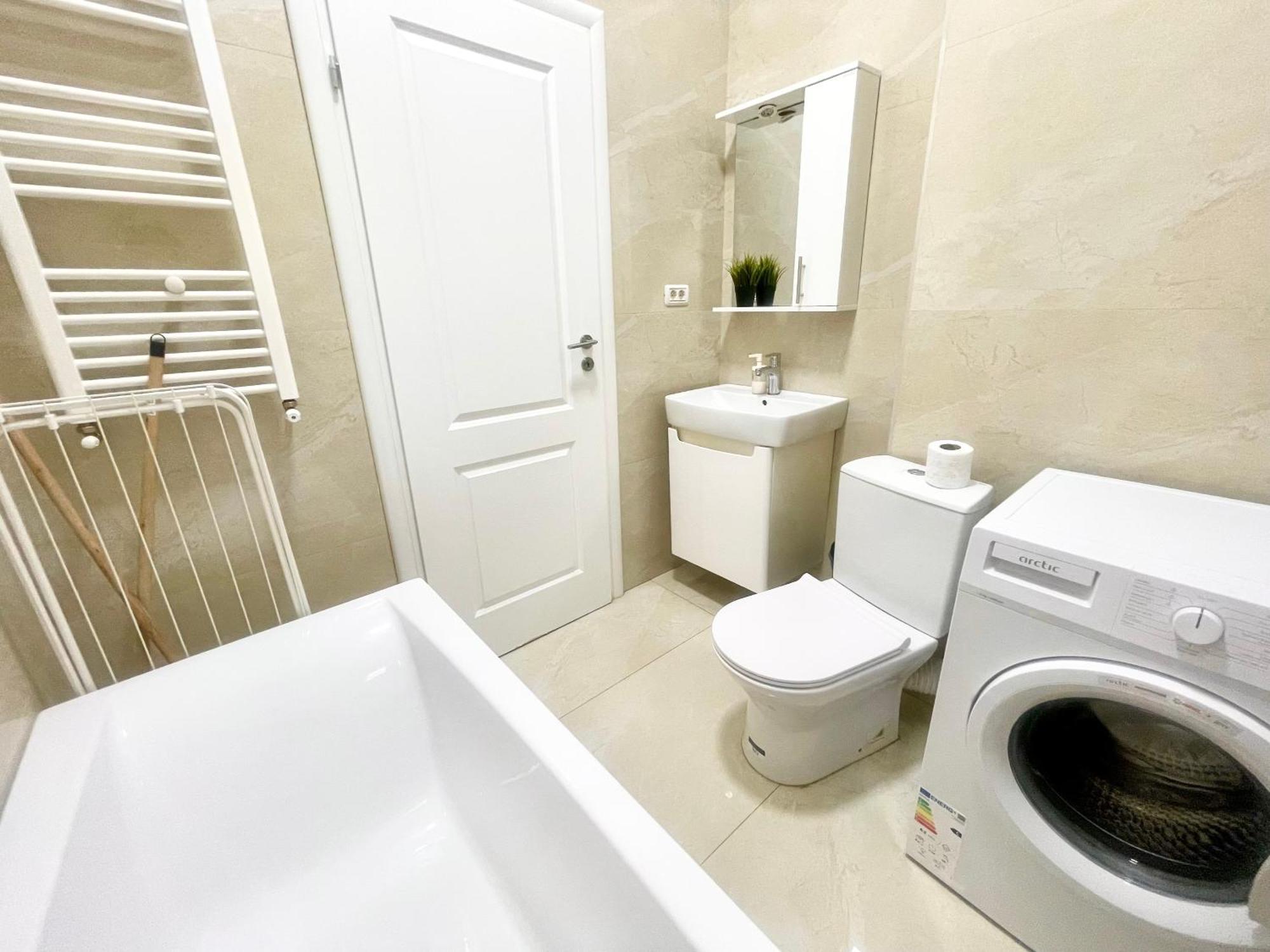 Adress Dd19 Apartment Bucharest