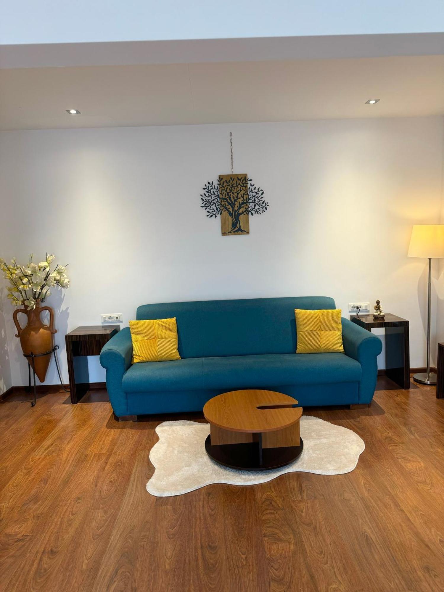 Apartment Holidays Vibes - 2 Bedrooms, 2 Bathrooms - Center *