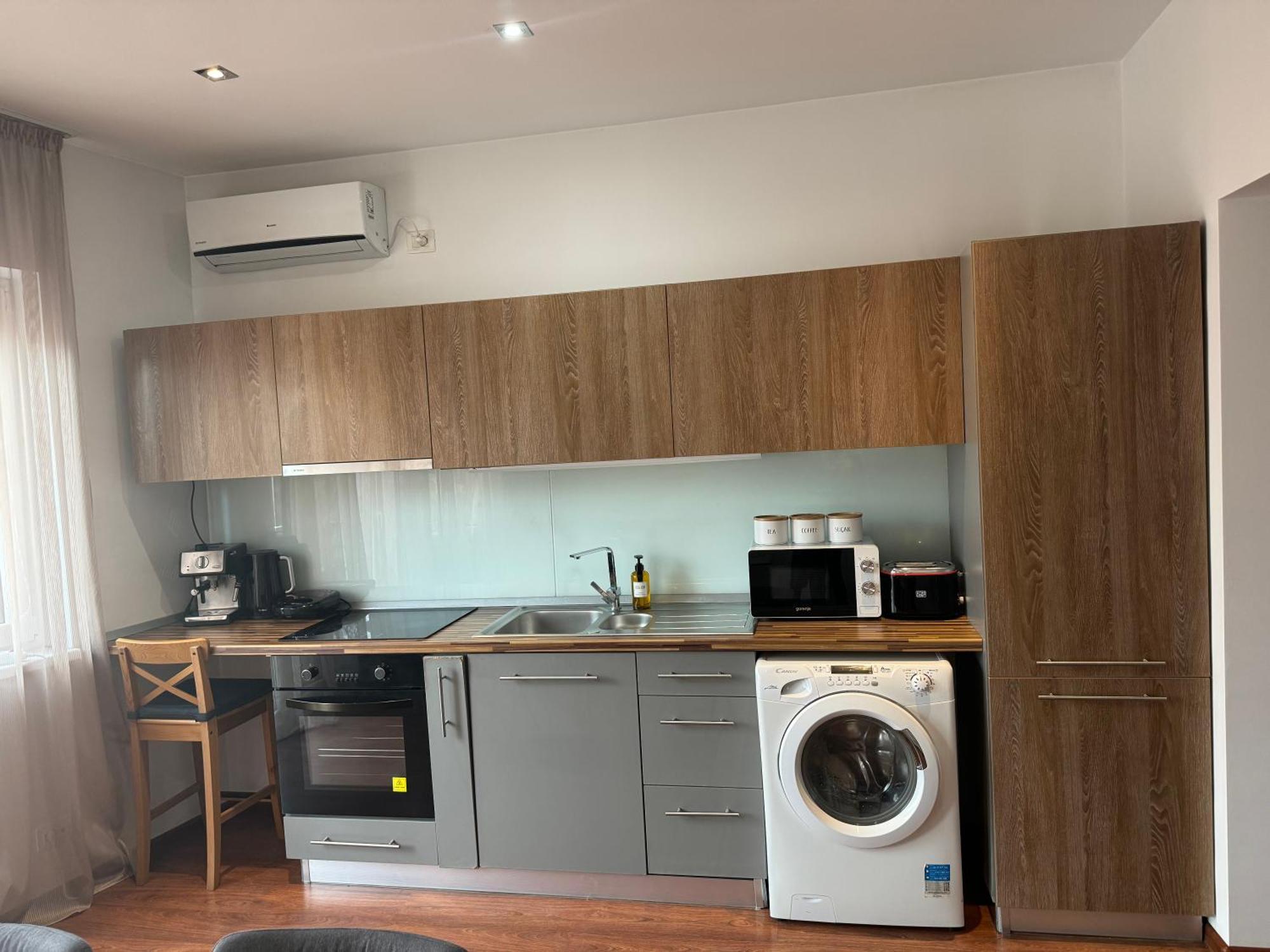 Holidays Vibes - 2 Bedrooms, 2 Bathrooms - Center