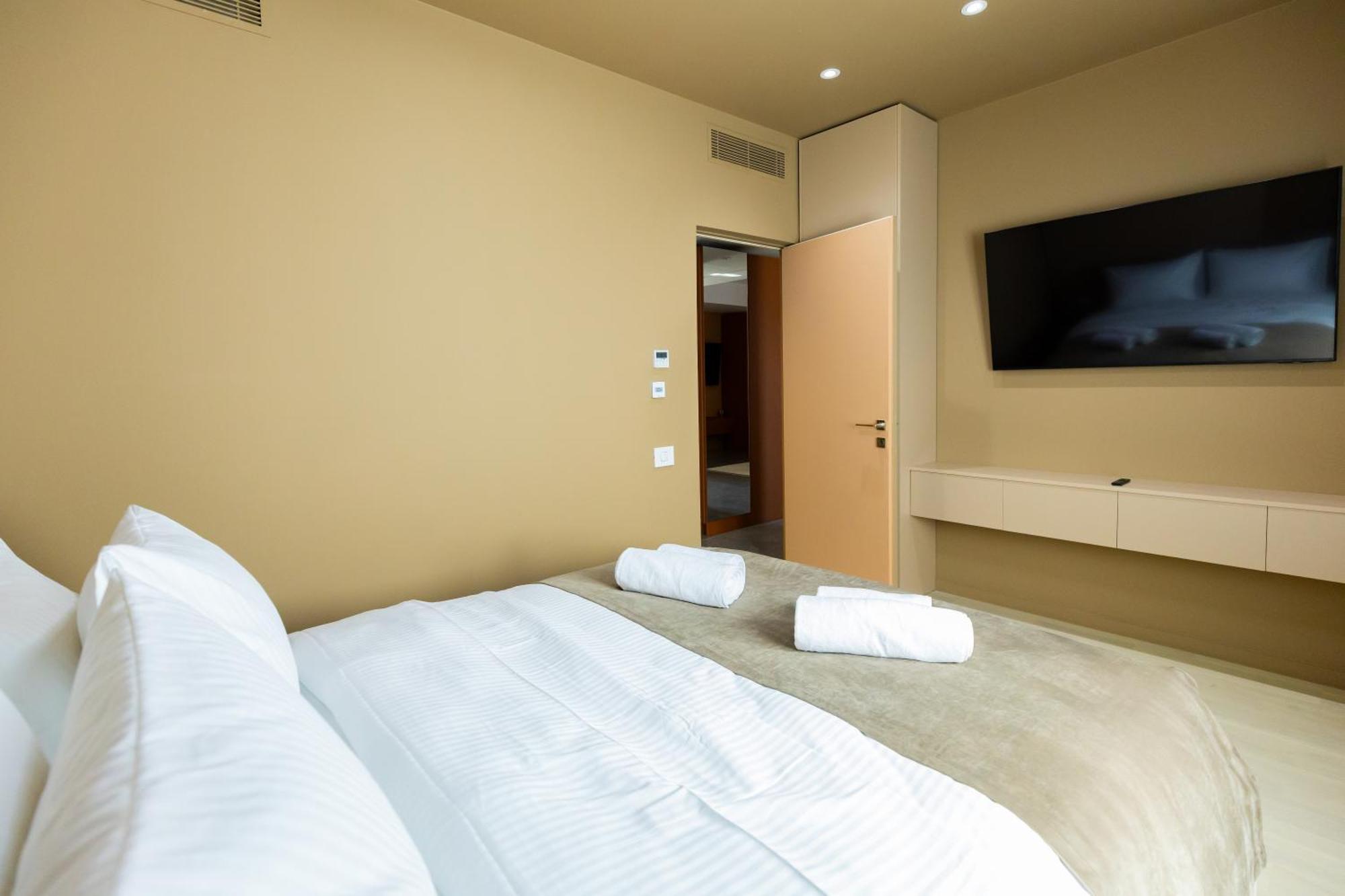 Juno New Boutique Building With Private Parking Bucureşti