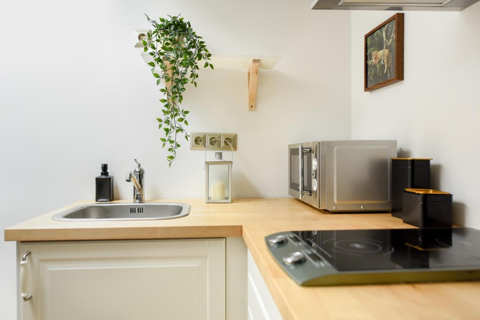 Apartment Timeless Elegance Meets Modern Comfort - In The Heart Of The Old Town Bucharest