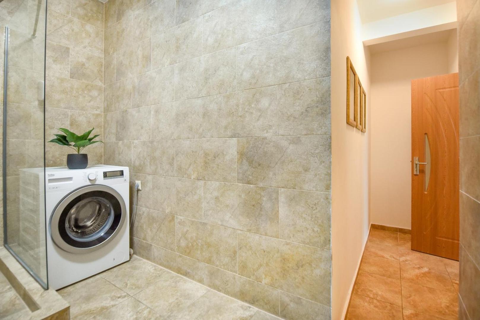Apartment Timeless Elegance Meets Modern Comfort - In The Heart Of The Old Town