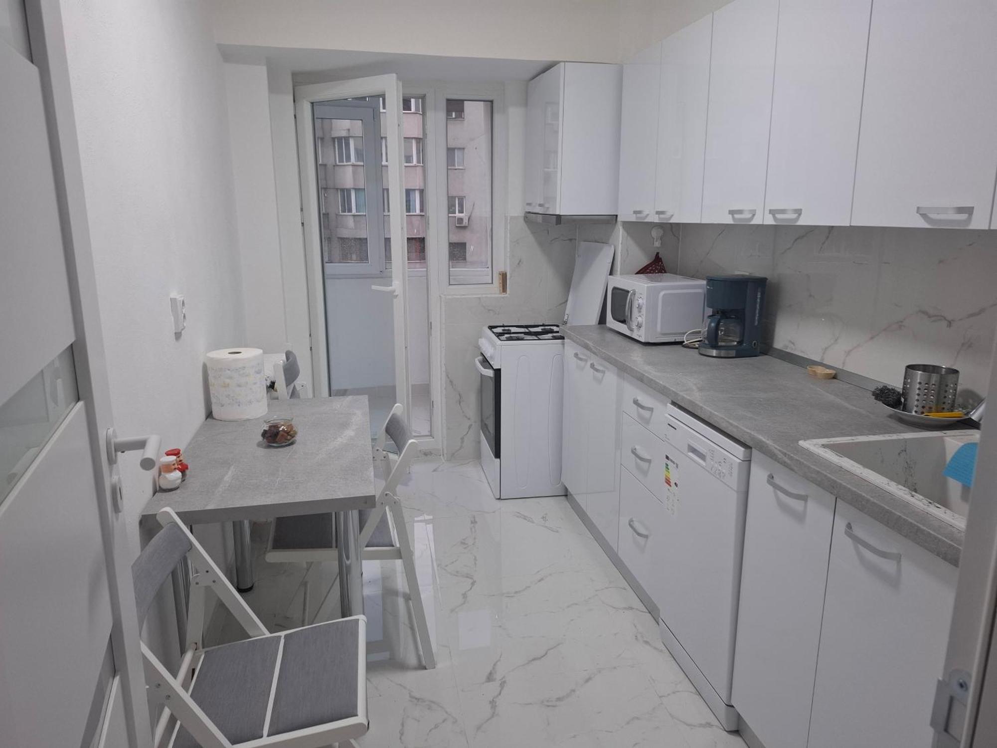 Apartamento Piata Victoriei, 3