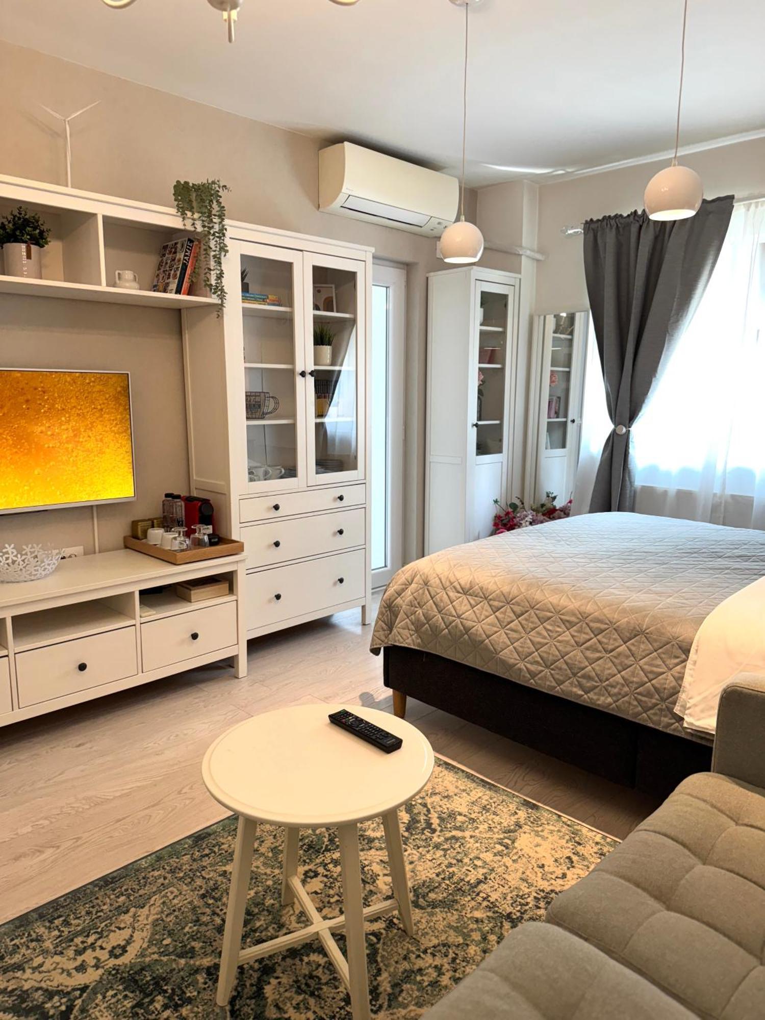 The Cozy Corner *
