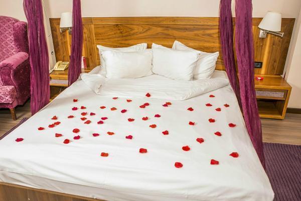 Hotel Phoenicia Express 4*