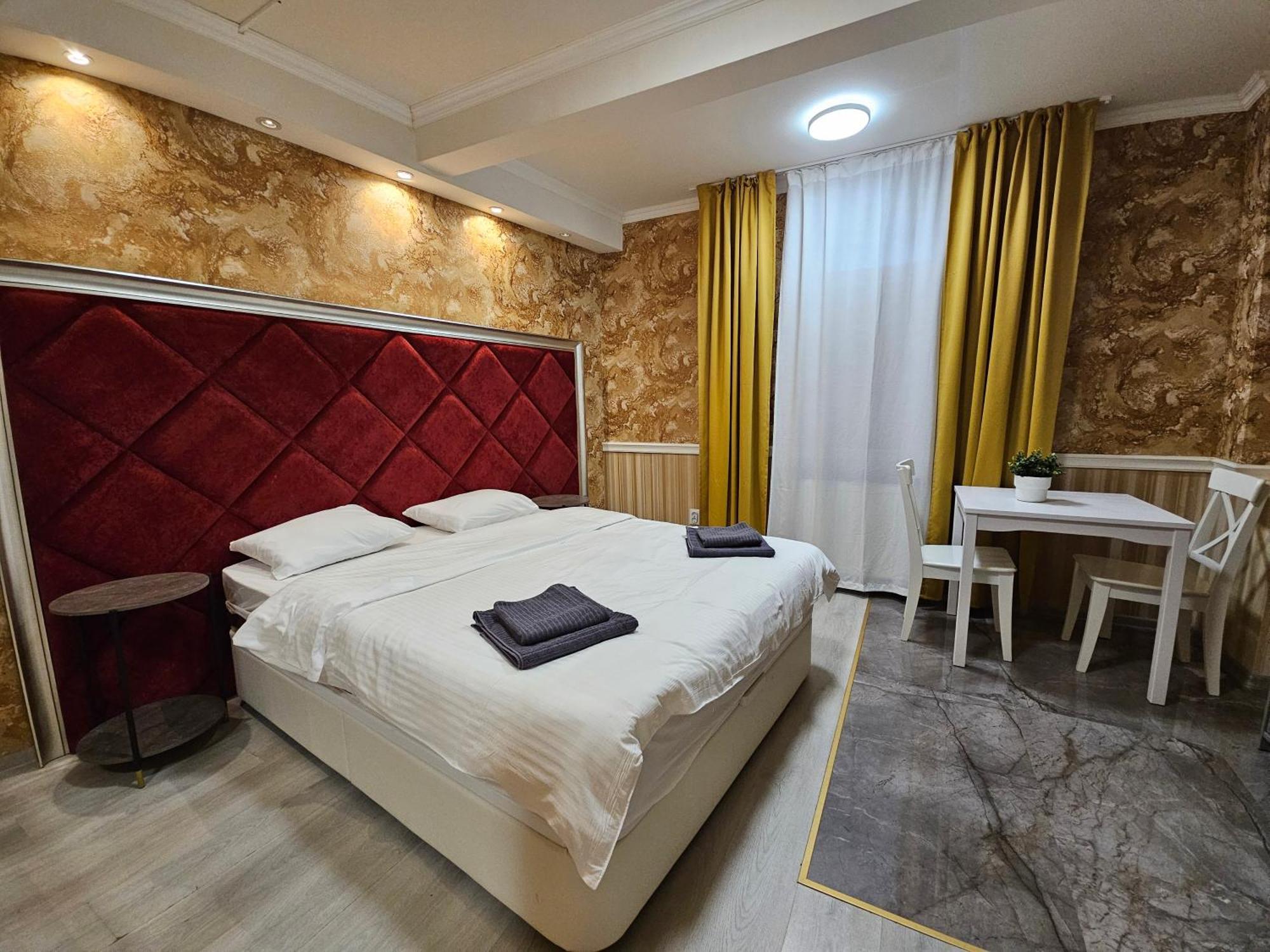 Touristic Center Jean Louis Calderon 28 Street Apartament Bucureşti