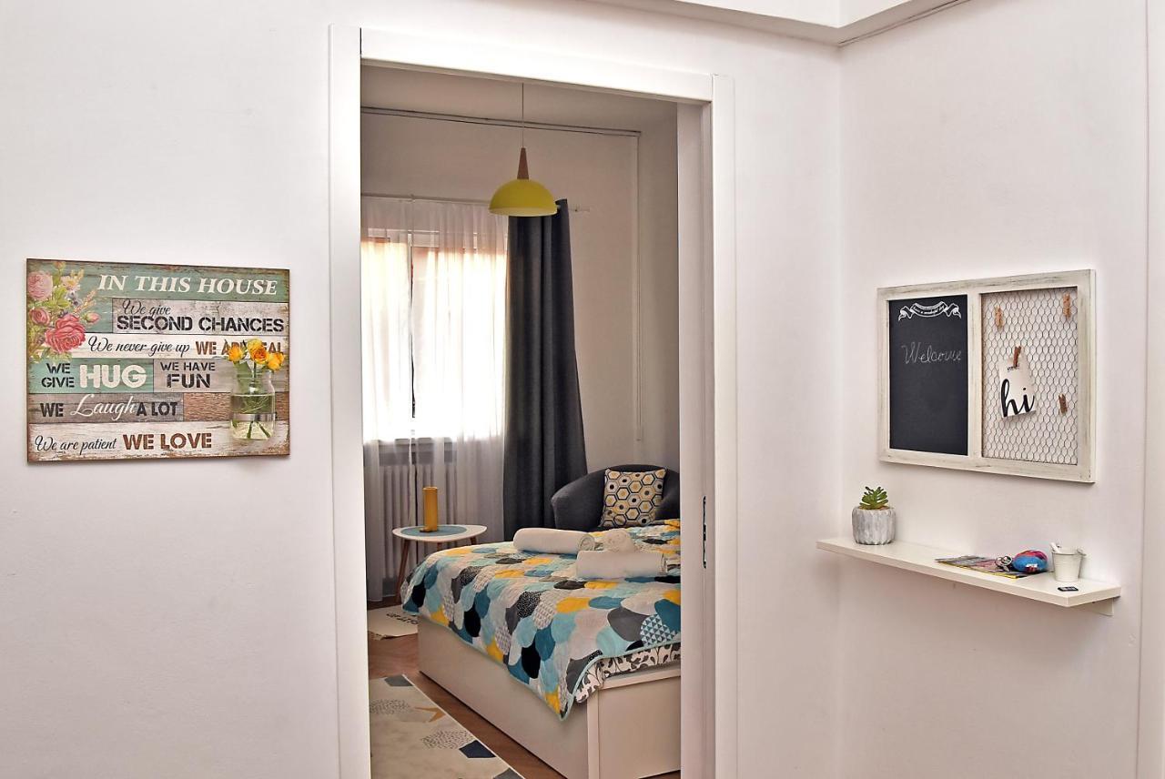 Apartment Sweet Story Central *