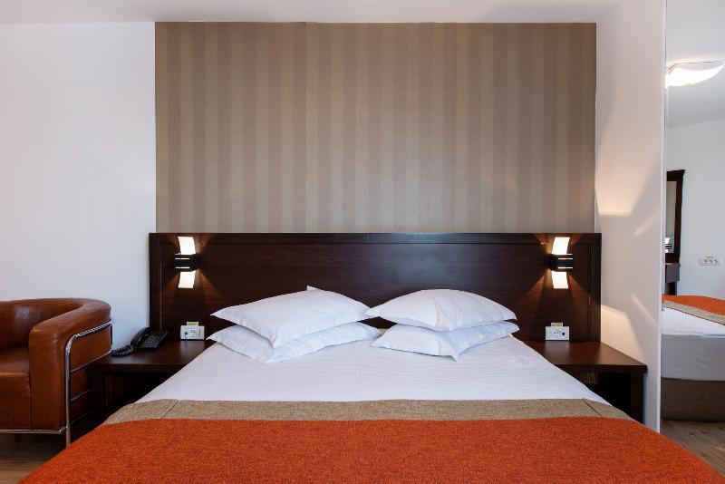Hotel Duke Armeneasca - Ex Tempo 3*